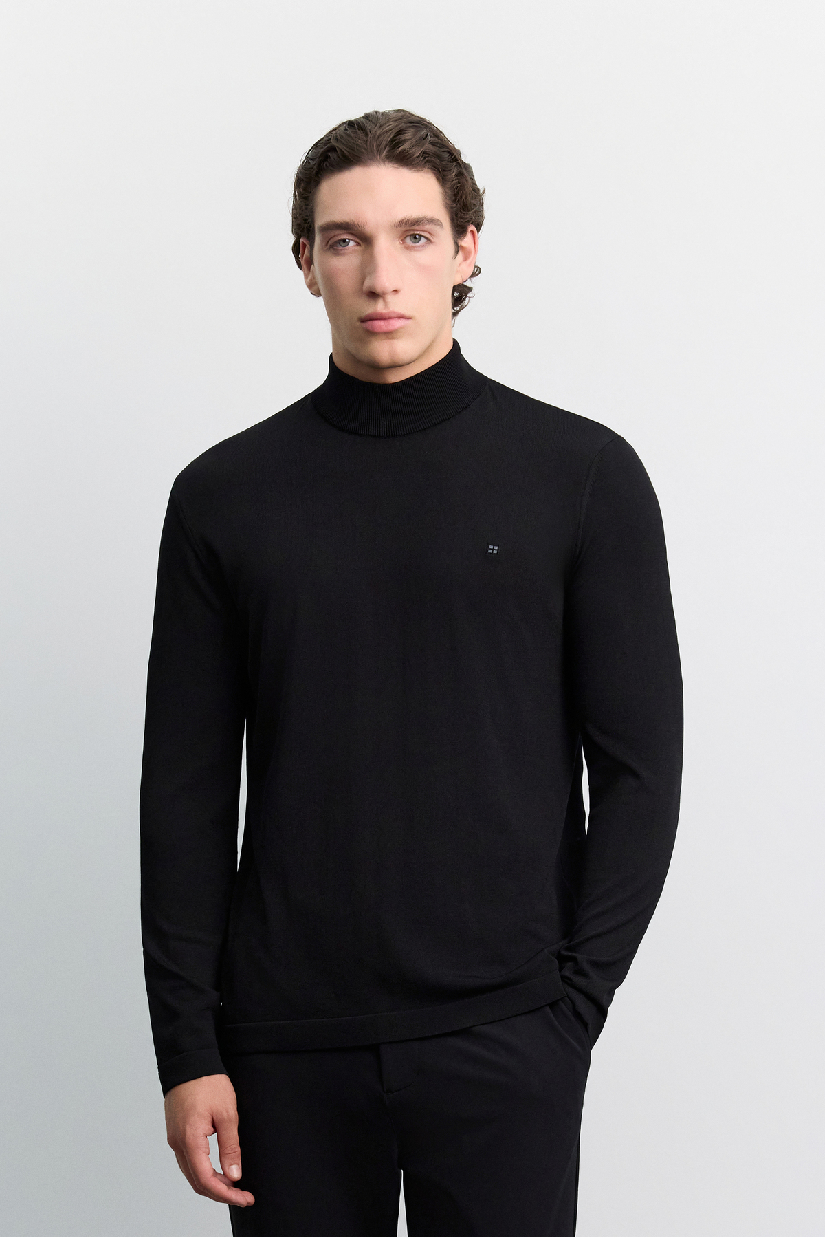 Erkek Siyah Yarım Balıkçı Yaka Rayon Tüylenmeyen Basic Regular Fit Triko Kazak B005151 — مشکی — تصویر 4 از 5