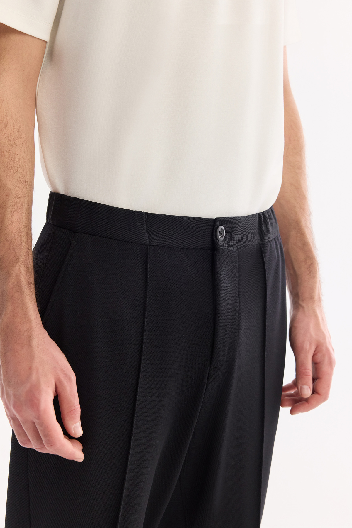 شلوار مردانه مشکی راه راه بافتنی مورب مدل A61Y3063 — مشکی — تصویر 4 از 7