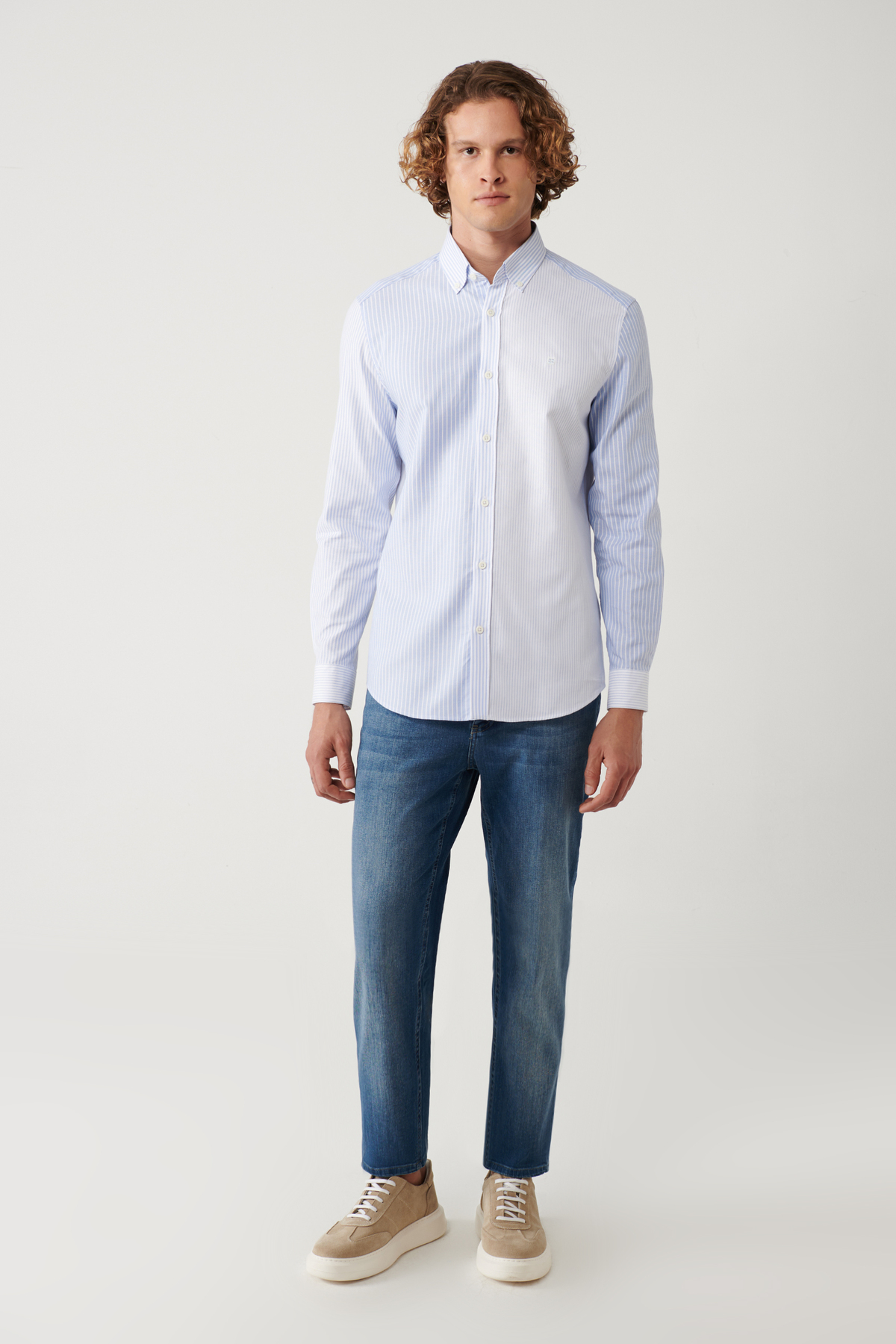 Erkek Mavi %100 Pamuk Düğmeli Yaka Çizgili Nakışlı Slim Fit Gömlek A41Y2206 — آبی — تصویر 5 از 5
