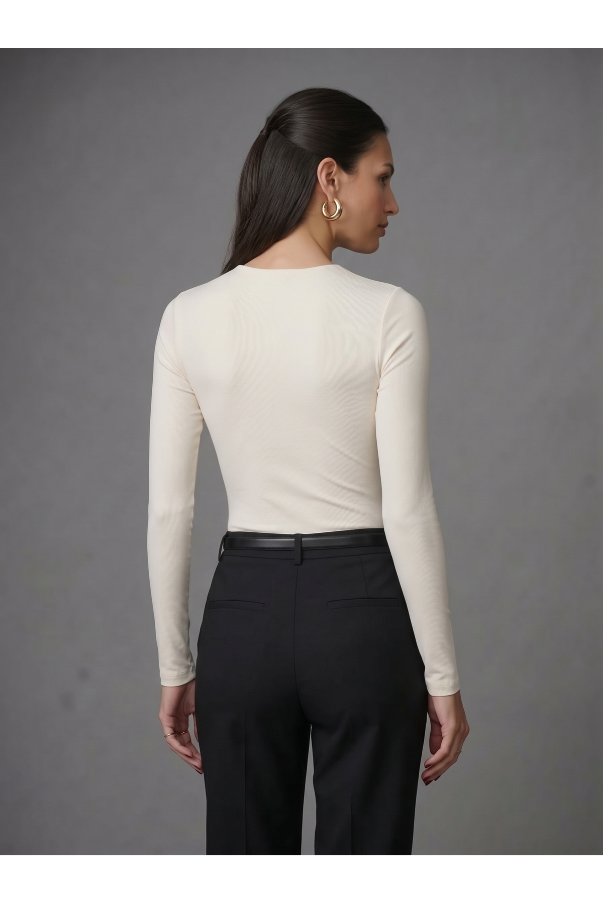 Kadın Uzun Kollu Bisiklet Yaka Çıtçıtlı Slim Fit Esnek Bodysuit - Beyaz 4