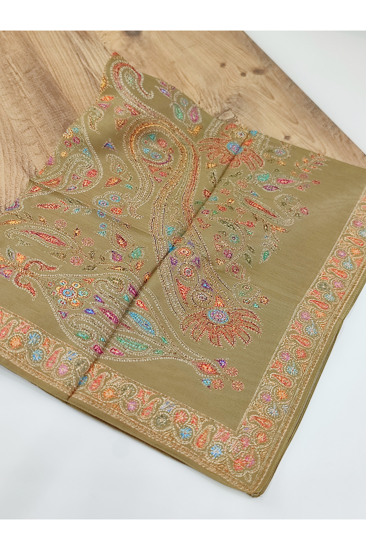 Zeytin-Yeşili Etnik Motif Desenli Pamuklu Soft Eşarp