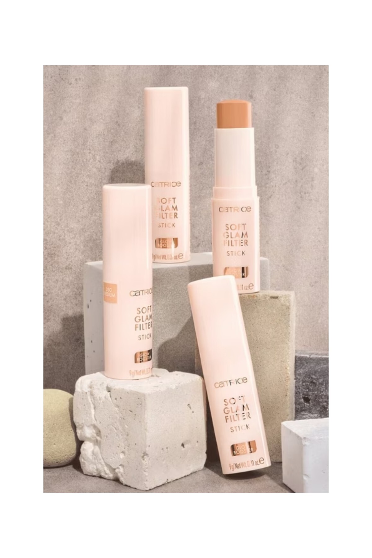 Soft Glam Filter Stick 030 Medium Işıltılı Ten Sticki — رنگارنگ 4059729515315MKAERA — تصویر 2 از 4