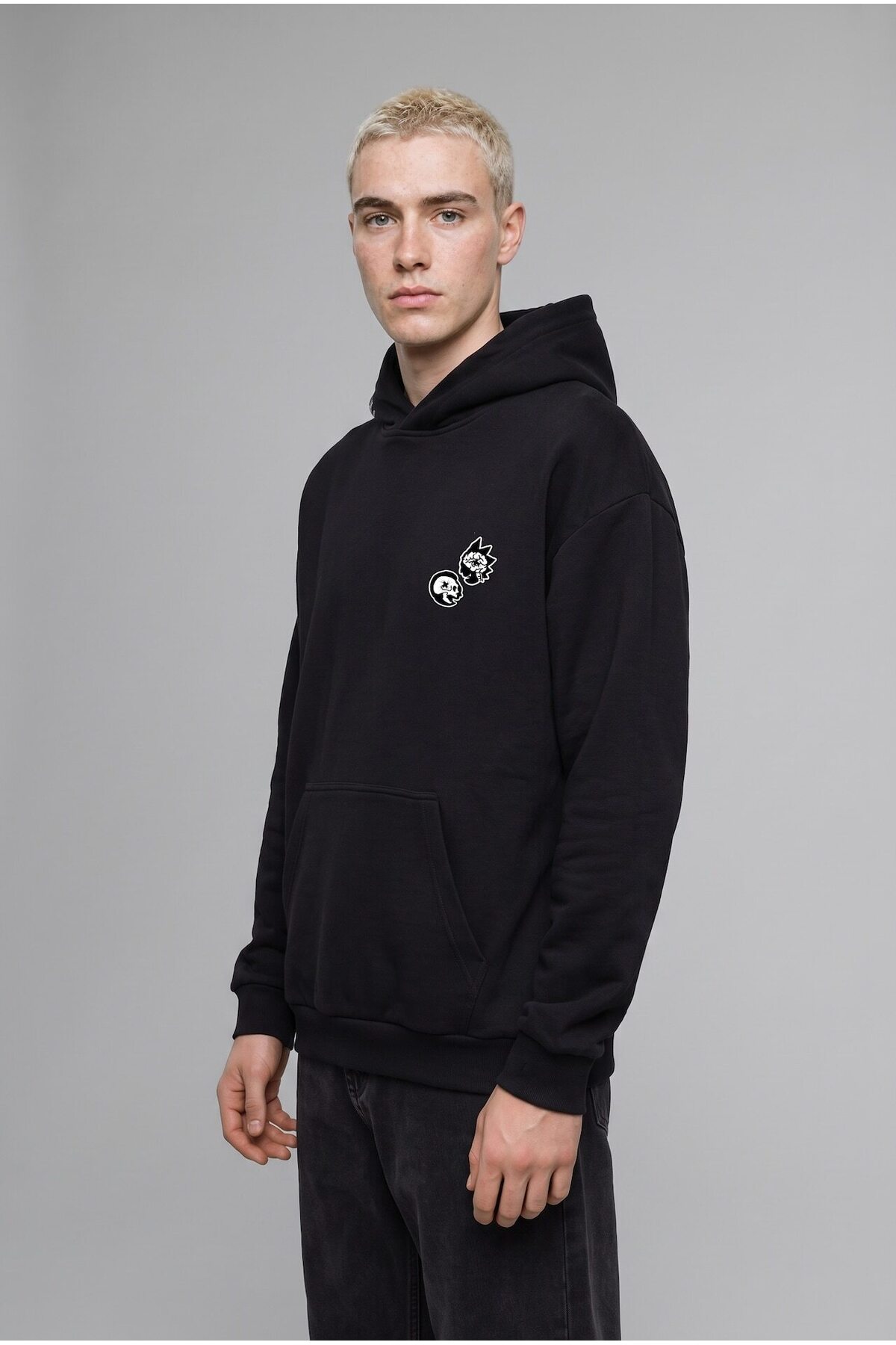 Rick and Morty Boxy Fit Kapüşonlu Kanguru Cepli Baskılı Sweatshirt H2725AX26AU — مشکی — تصویر 4 از 8