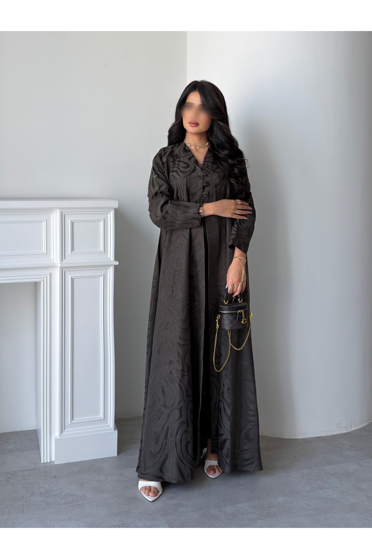 عبايات سوداء انيقة
