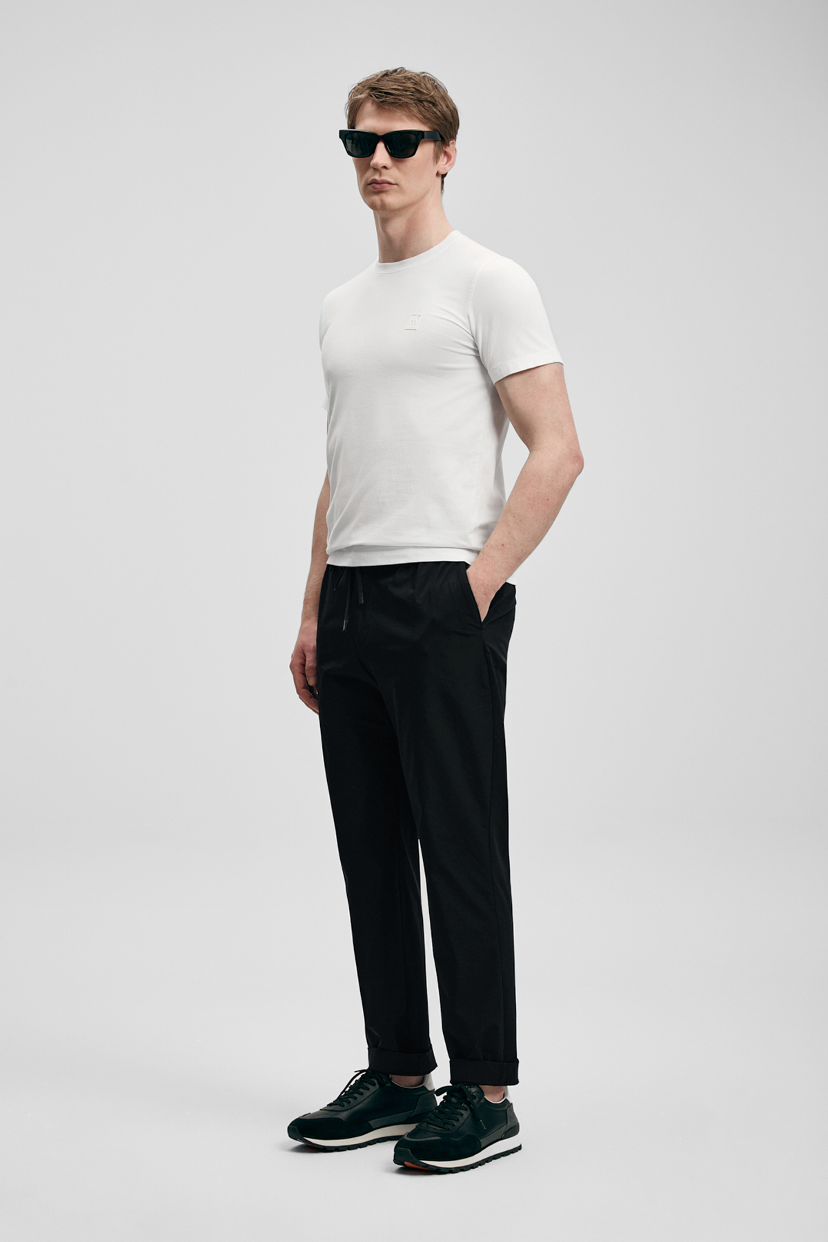 شلوار چینی مردانه هوشمند Daxon Slim Fit مشکی — مشکی 111190359 — تصویر 4 از 5