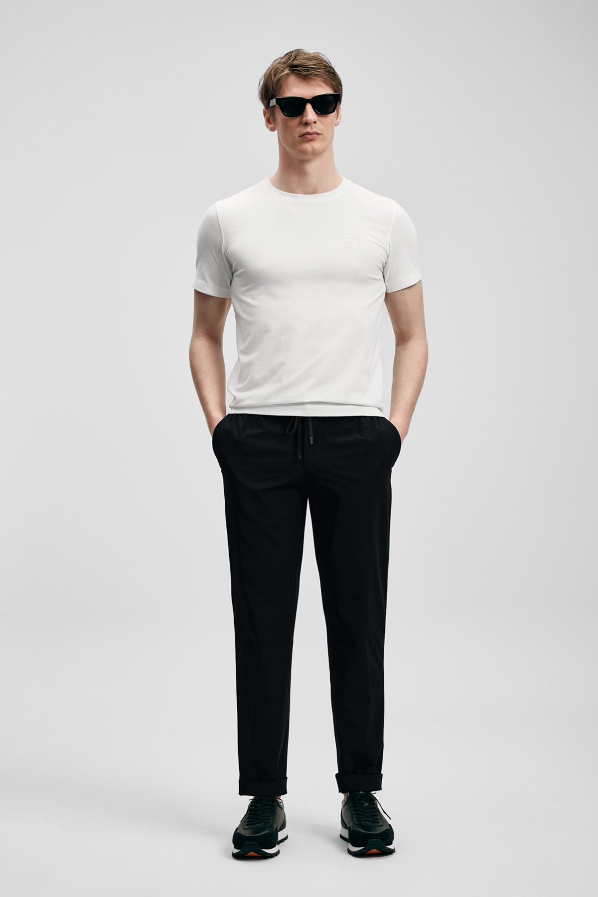 شلوار چینی مردانه هوشمند Daxon Slim Fit مشکی — مشکی 111190359 — تصویر 3 از 5