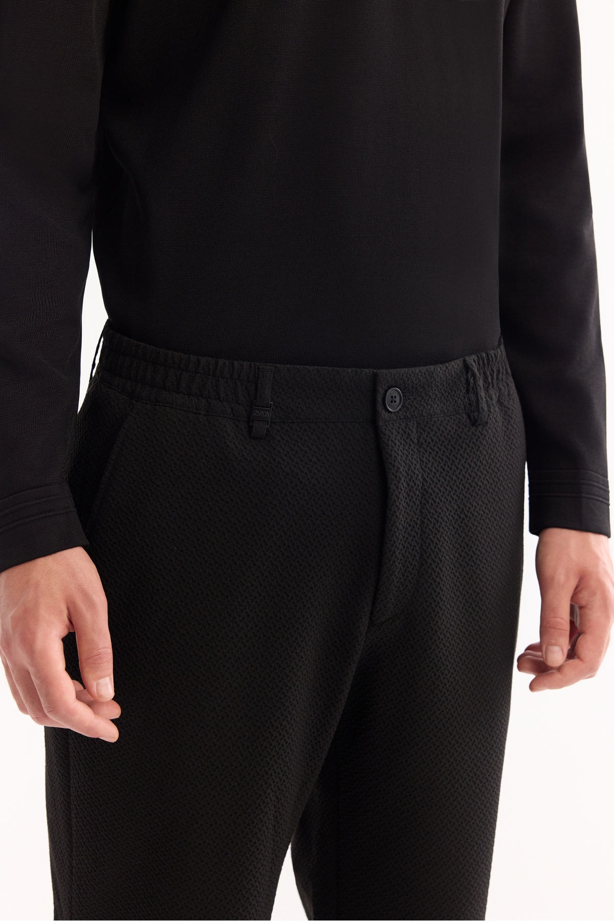 Erkek Siyah Yani Lastikli Bi-Stretch Hafif Slim Fit Pantolon A52Y3213 — مشکی — تصویر 3 از 7