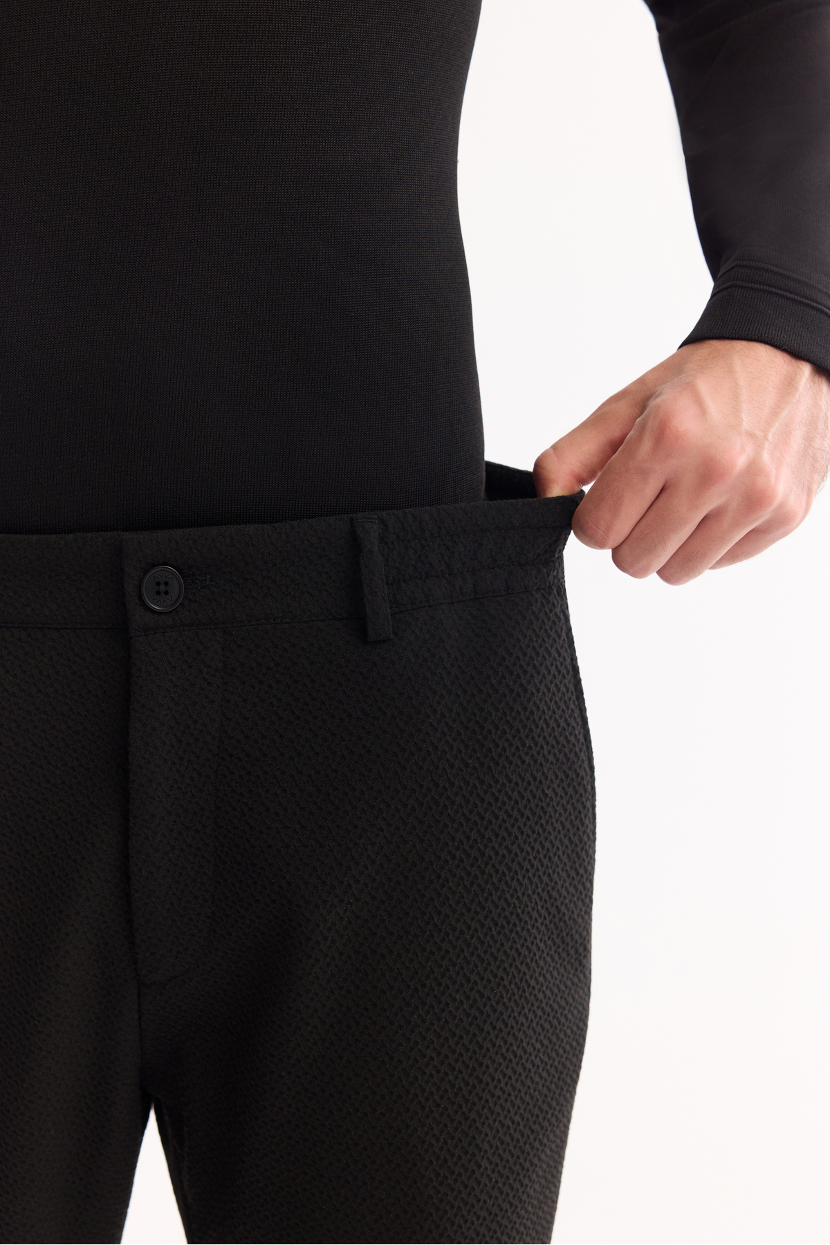 Erkek Siyah Yani Lastikli Bi-Stretch Hafif Slim Fit Pantolon A52Y3213 — مشکی — تصویر 4 از 7