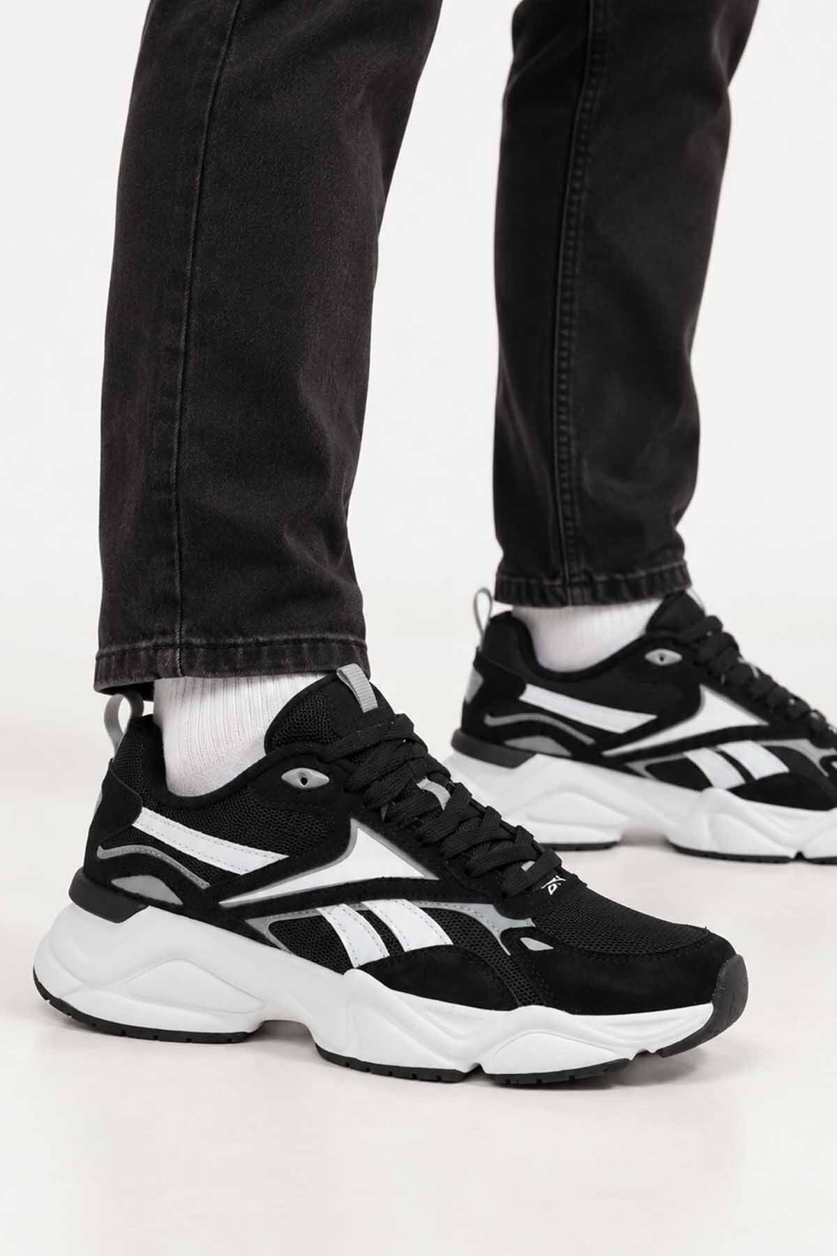 Charge Run Erkek Siyah Beyaz Sneaker Bağcıklı Günlük Spor Ayakkabı — مشکی 102203529Siyah-C1