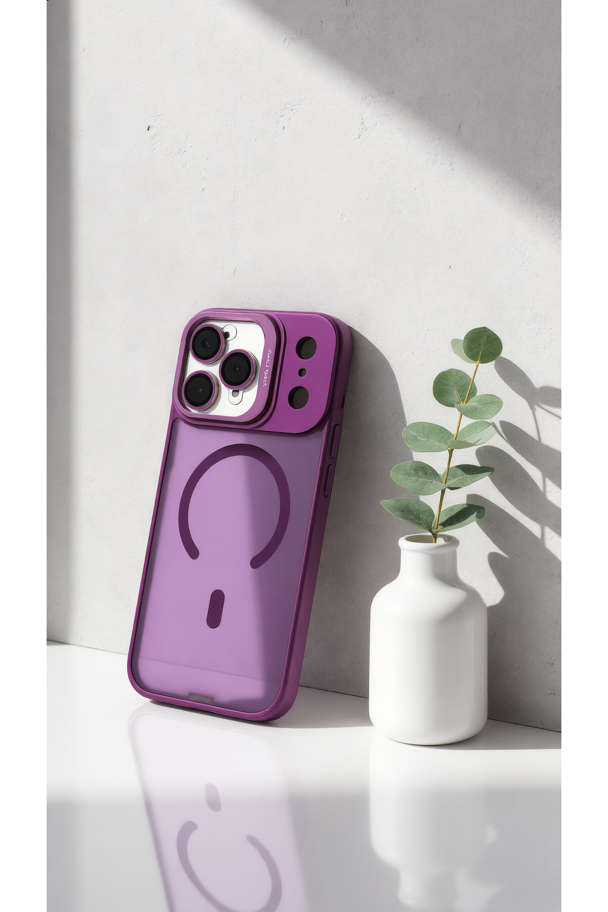 iPhone 18 Pro Max Uyumlu Kılıf Mat Magsafe Kamera Lens Korumalı Metal Kamera Standlı Transparan Silikon Arka Kapak