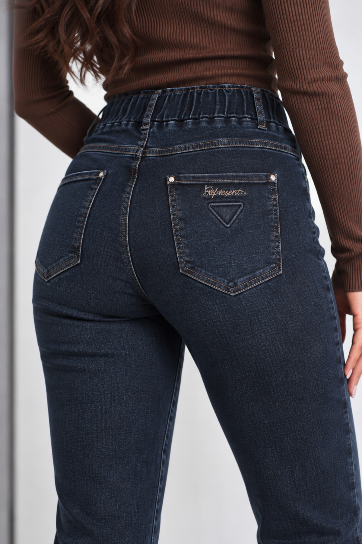Kadın Beli Lastikli Paçası Yırtmaçlı Jean Pantolon - Görsel 2