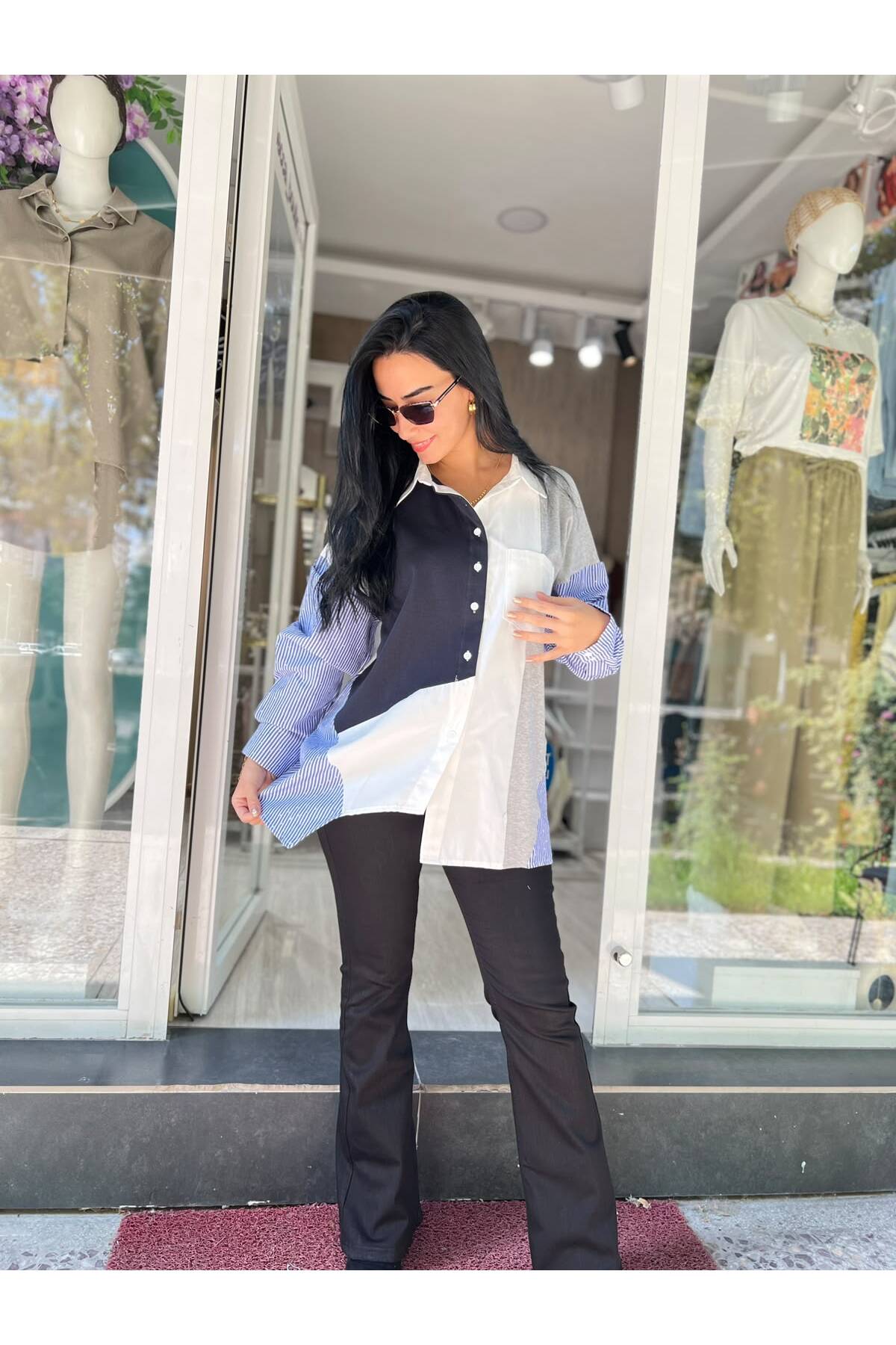 Asimetrik Kesim Kol Ve Yan Çizgi Detaylı Oversize Lacivert Tasarım Gömlek