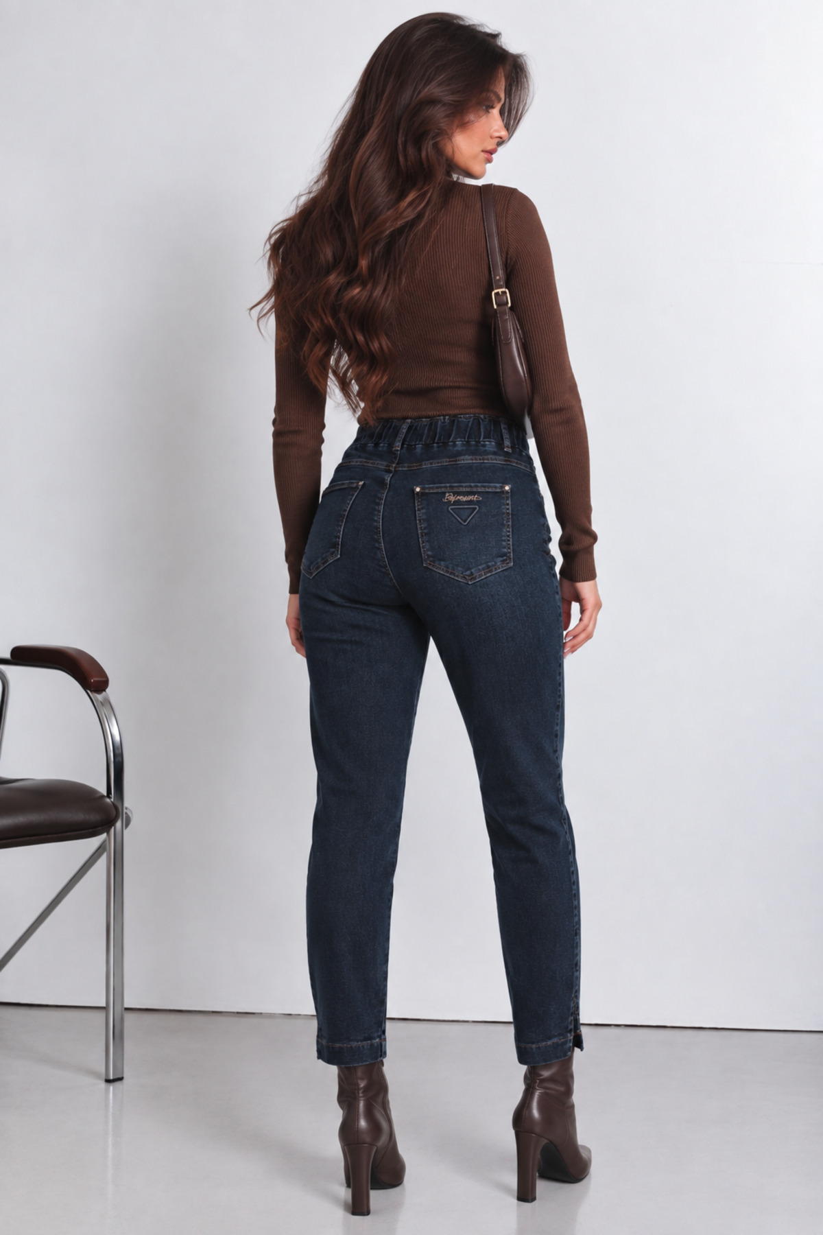 Kadın Beli Lastikli Paçası Yırtmaçlı Jean Pantolon - Görsel 4