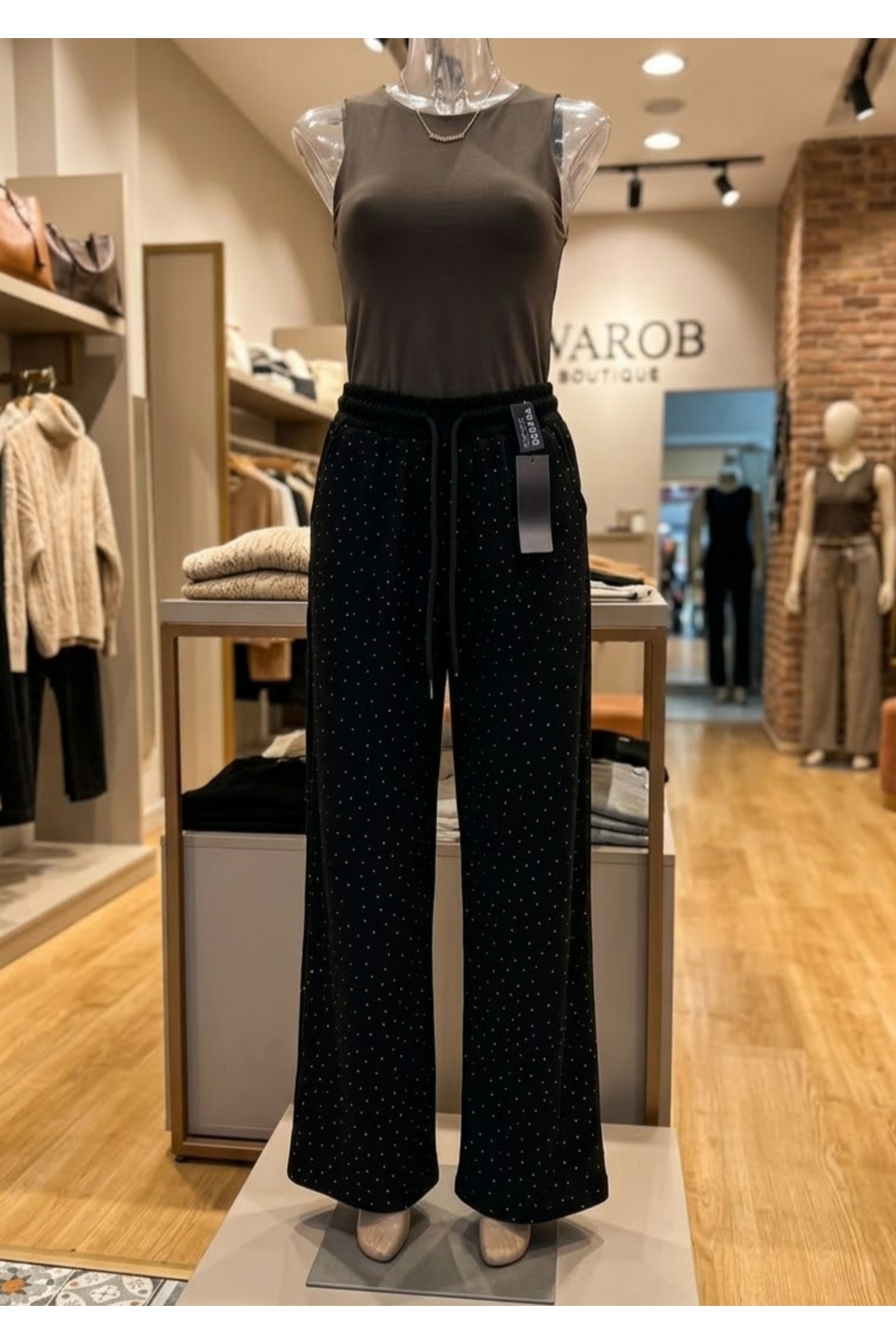 Children’s clothing · 1092799731