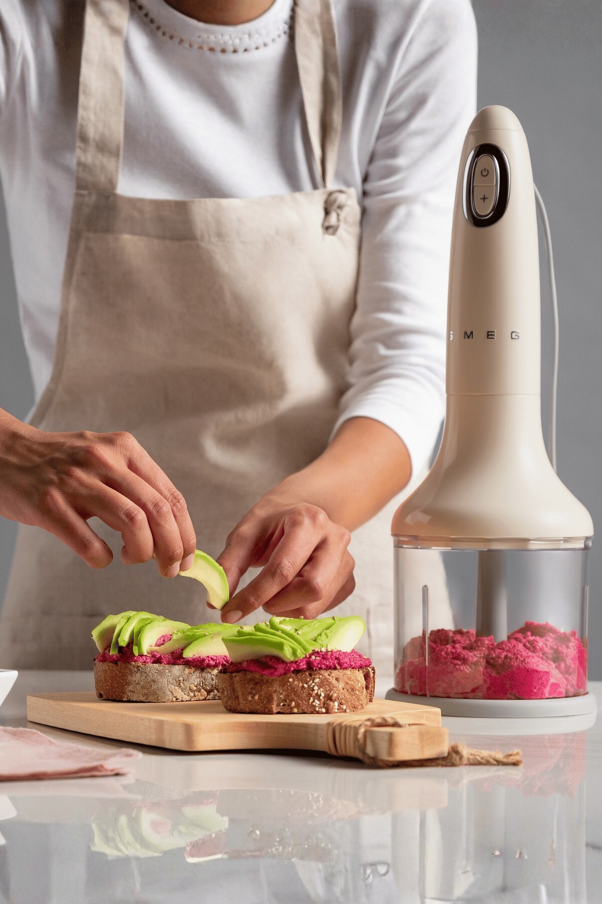 مخلوط کن ریترو استایل دهه 50 مدل El Blender & Rondo HBF00CREU