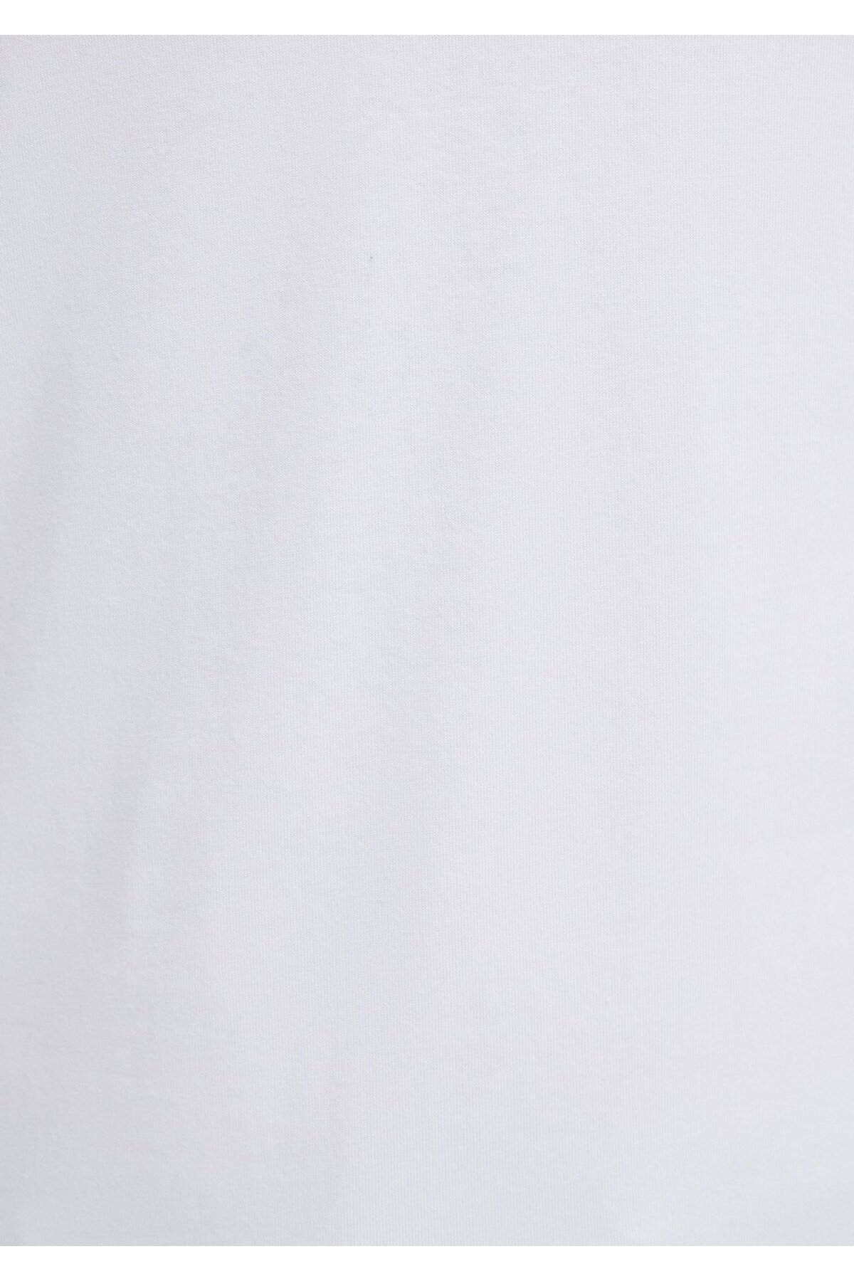تی‌شرت کشی سفید بیسیک فیتد / وُجودا اُتُران کَسیم 061747-620