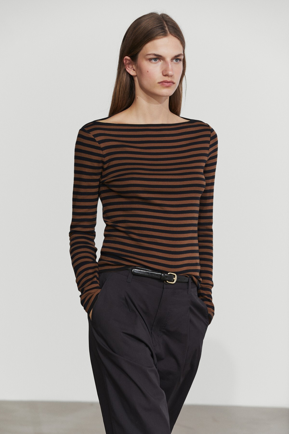 تی‌شرت راه‌راه یقه باز ۱۰۰% پنبه‌ای