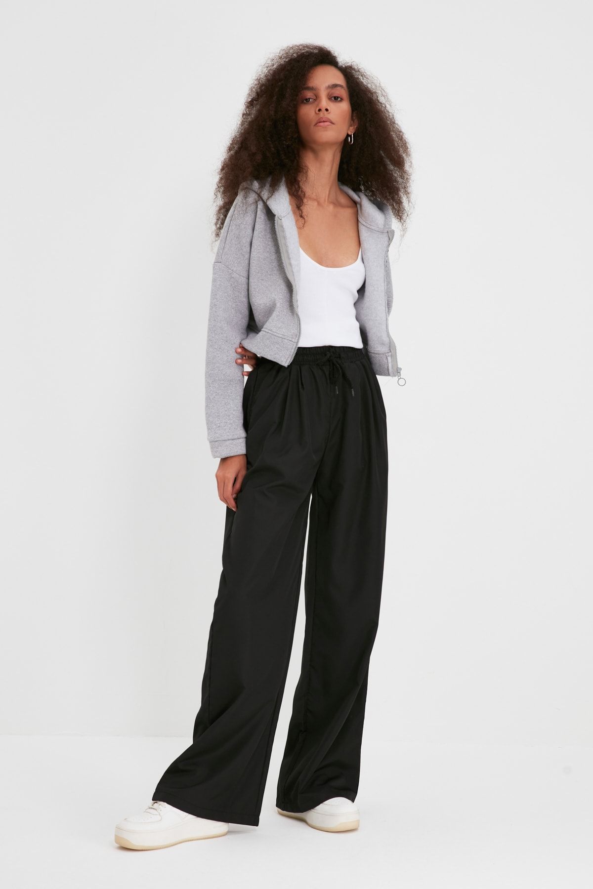 Trendyol Collection Jogginghose Schwarz Wide Leg Fast ausverkauft