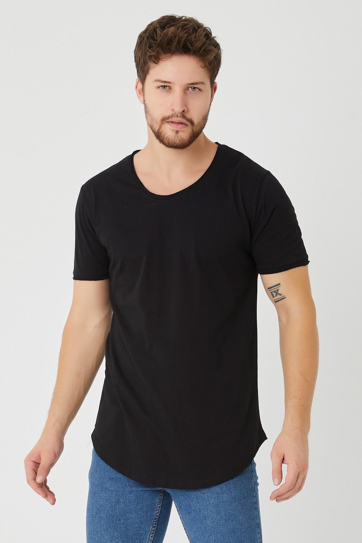 Erkek Siyah Pis Yaka Salaş T-shirt