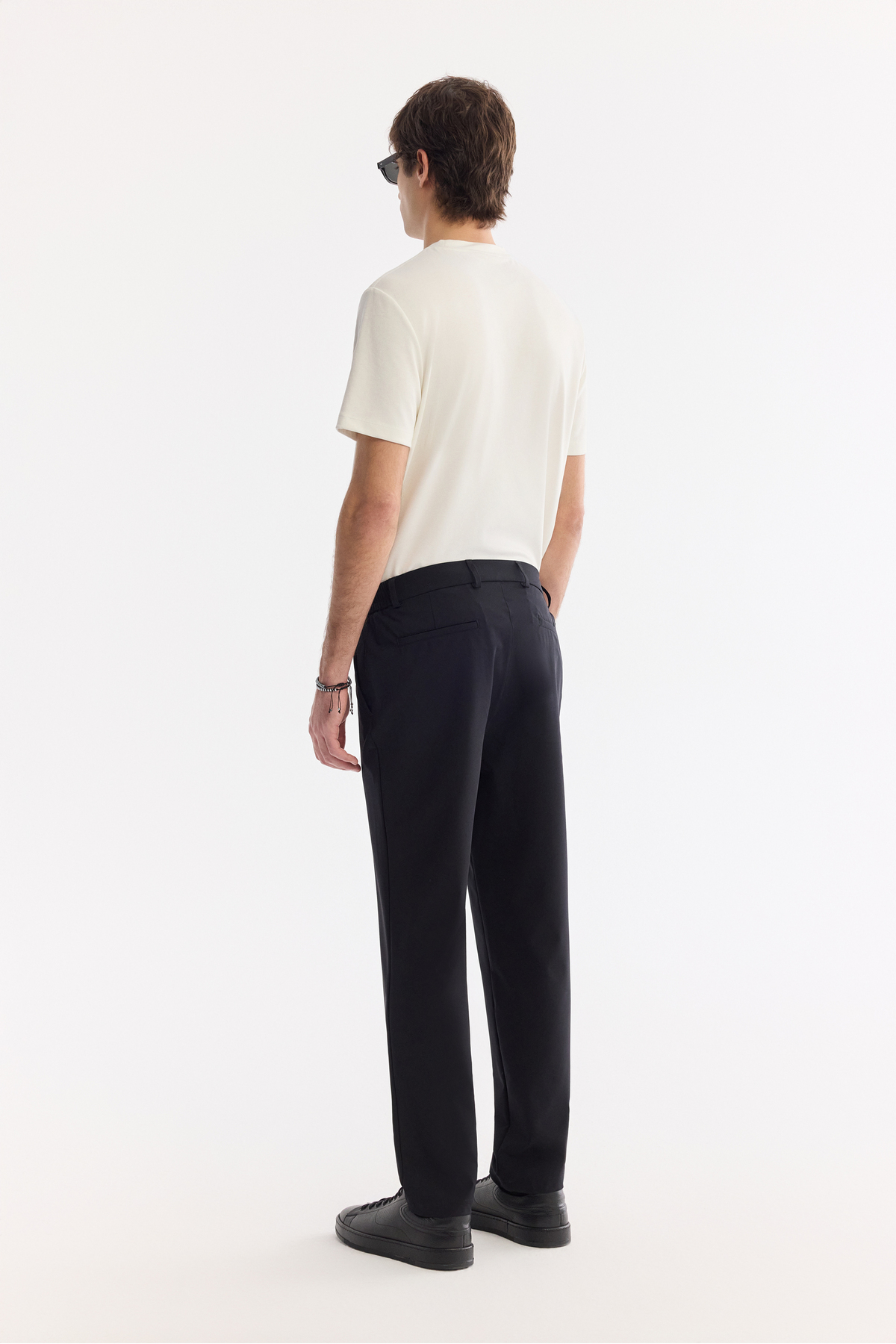 شلوار کتان مردانه مشکی با کش کناری و پارچه تکنیکال ضد چروک مدل Slim Fit A61Y3077