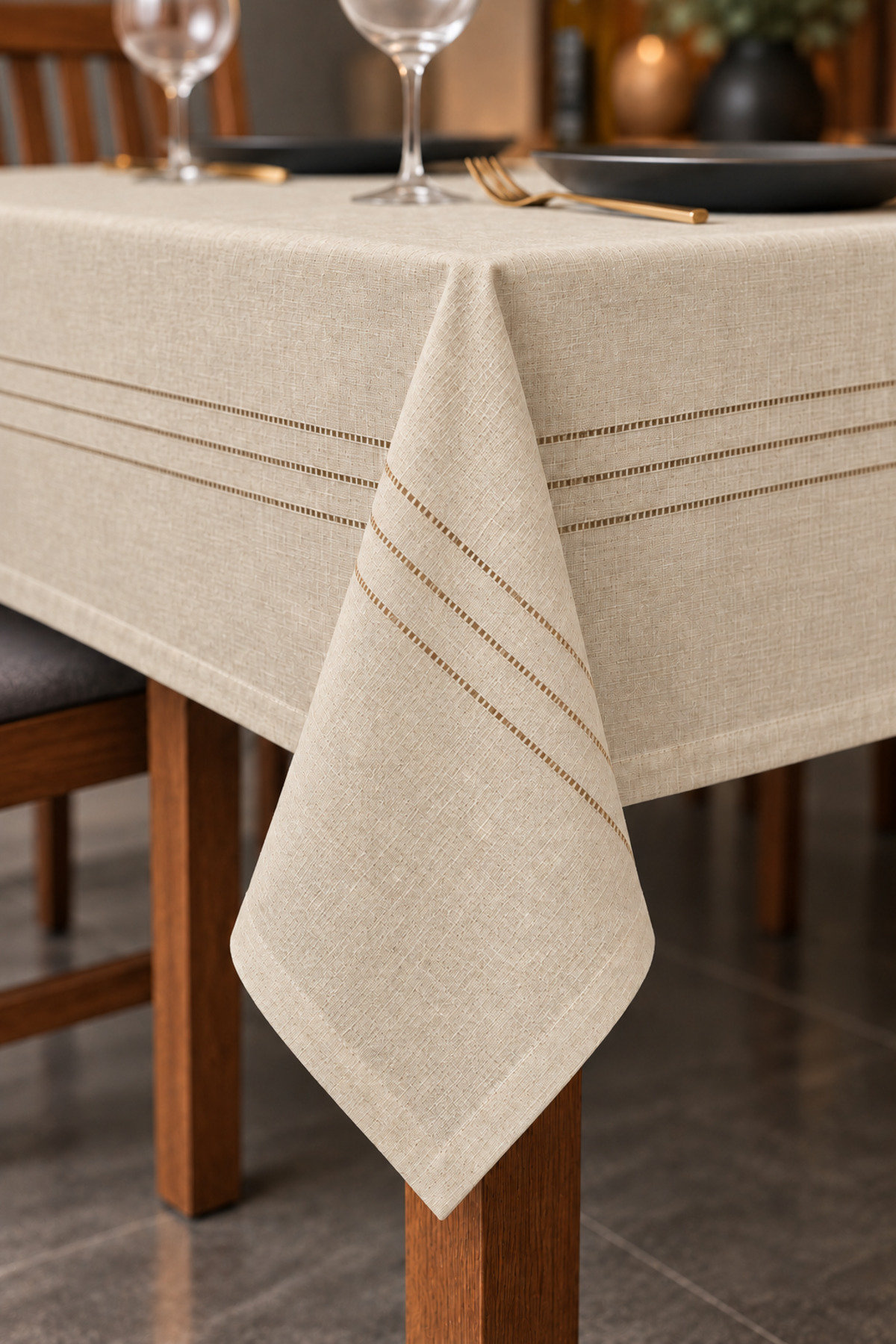 میز پوش Colber ضد لک 160x220 سانتی‌متر – شیک و مقاوم