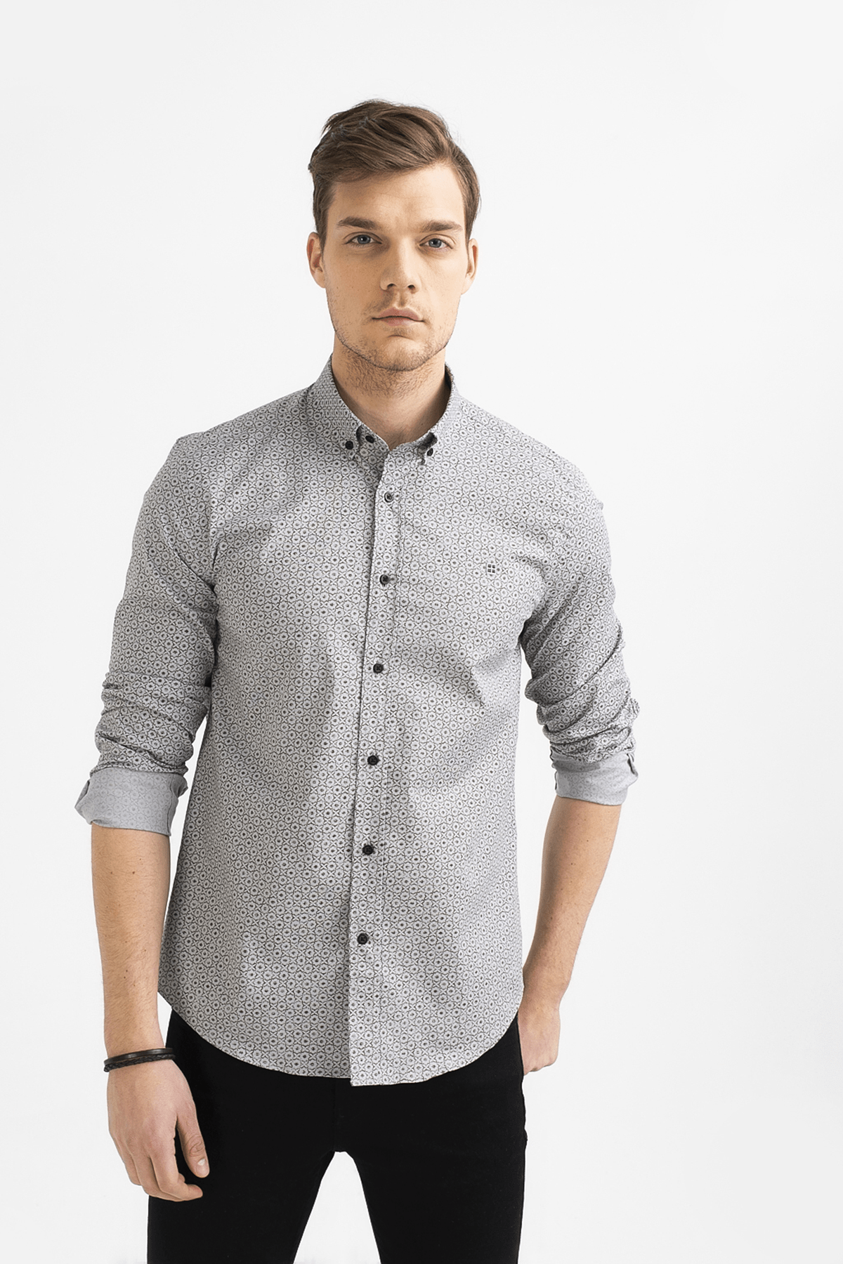 Avva Erkek Lacivert Duz Dugmeli Yaka Slim Fit Uzun Kol Vual Gomlek A01s2206 Trendyol