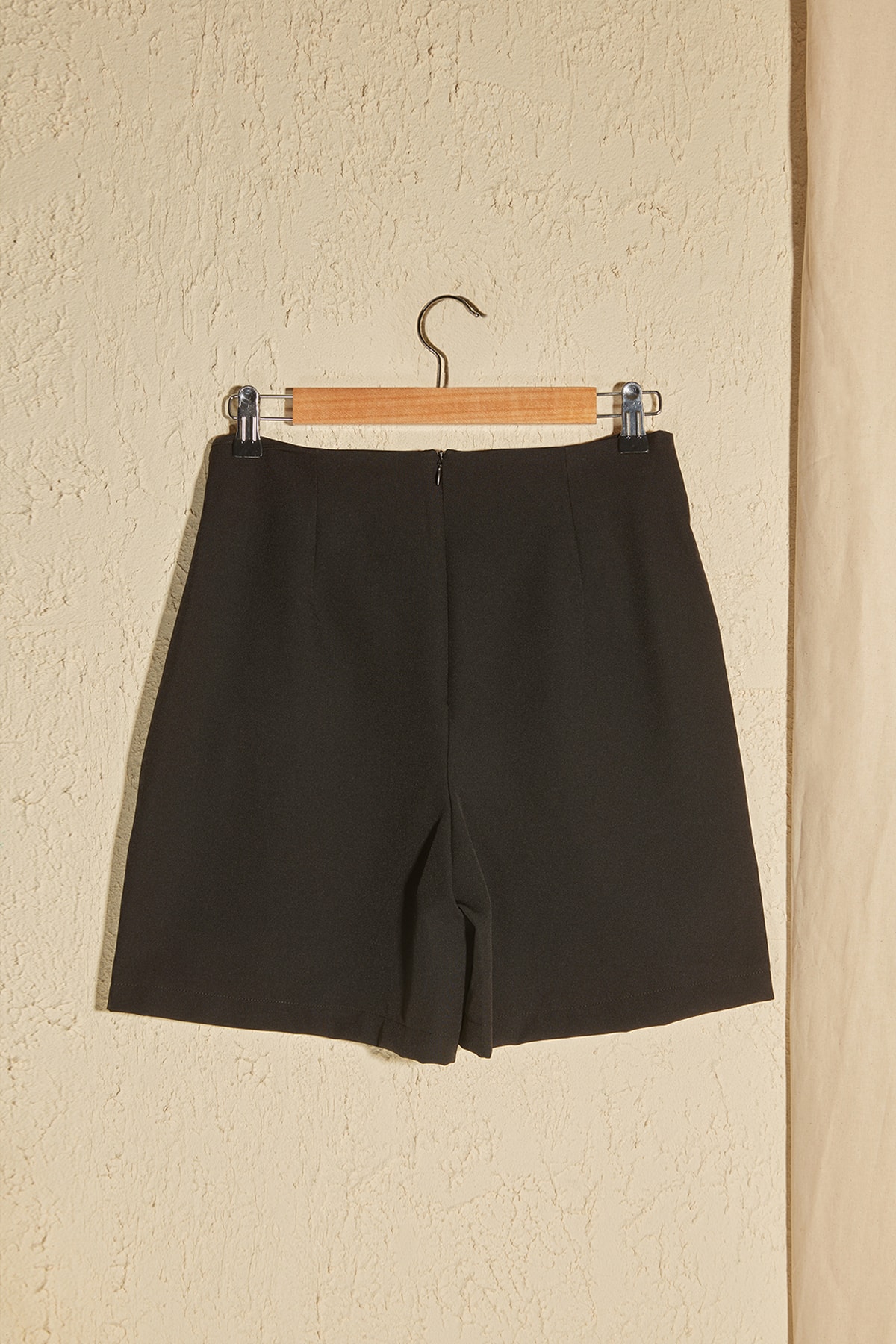 Trendyolmilla  Siyah Fermuar Detaylı Dokuma Şort Etek TWOSS20SR0139 - Görsel 9