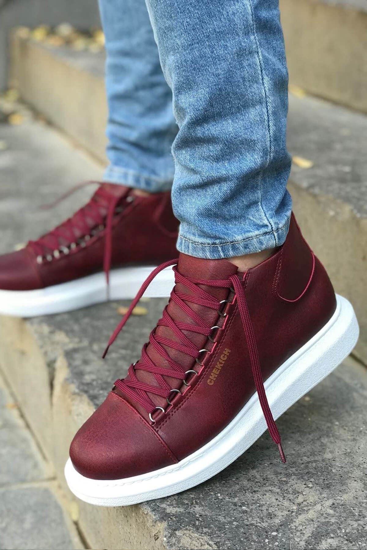 Maroon online flat boots