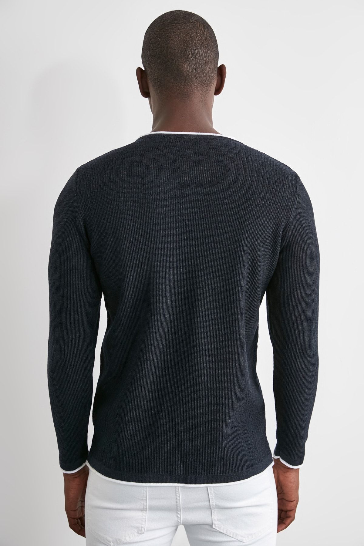 Trendyol Collection-Granatowy męski sweter Slim Fit Slim Fit z kontrastowym kołnierzykiem Tmnaw21Kz2499 17