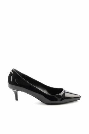 Siyah Rugan Kadın Klasik Topuklu Ayakkabı K01848020408