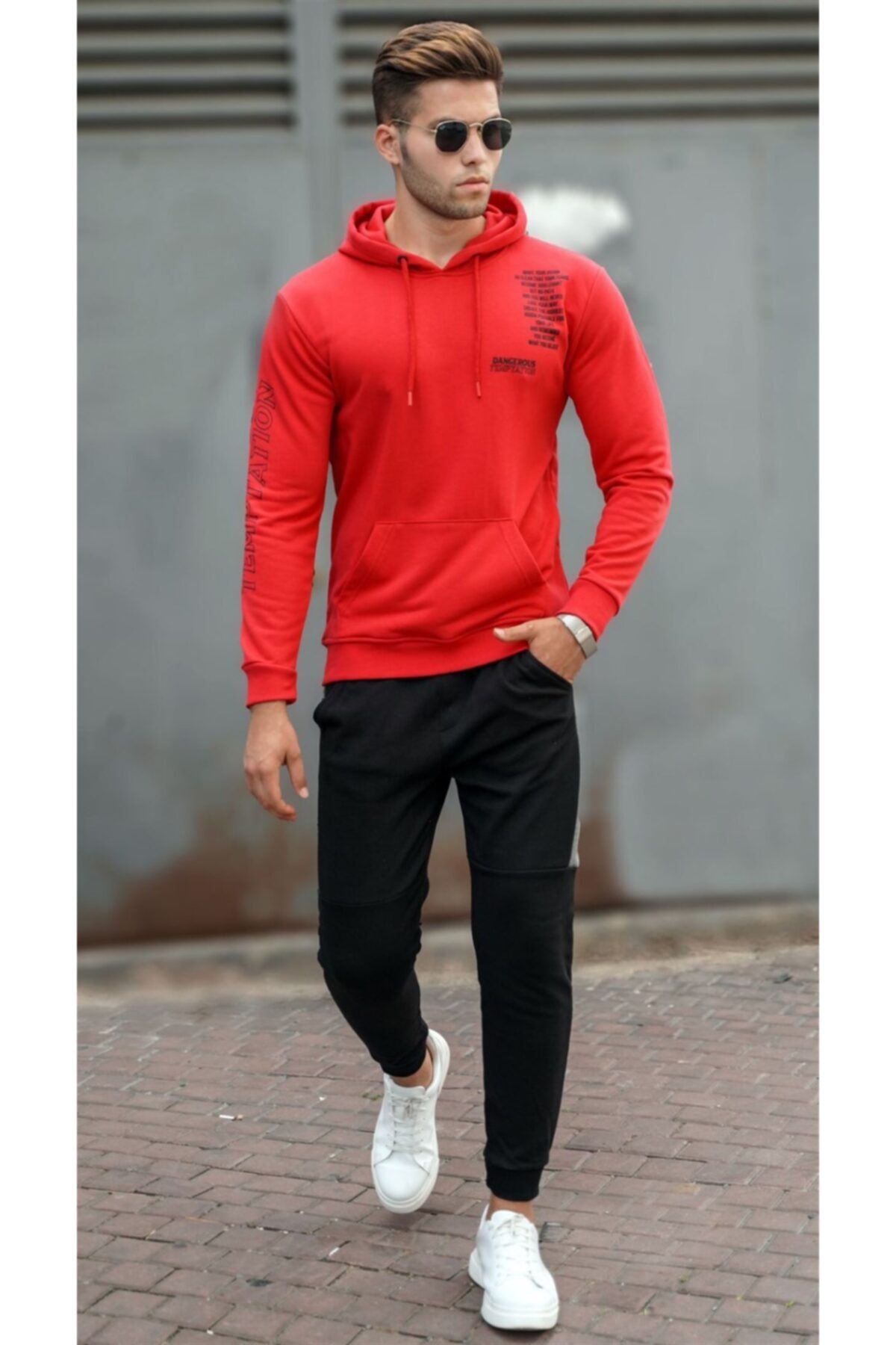 Madmext Sweatshirt Rot Regular Fit Fast ausverkauft