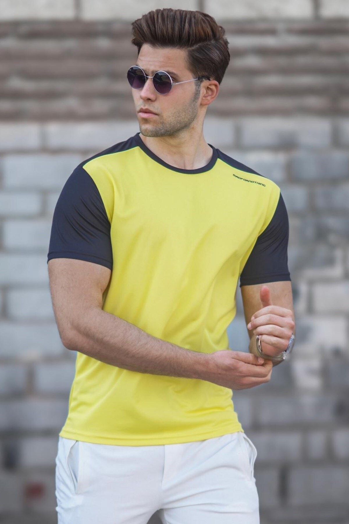 Madmext T-Shirt Gelb Regular Fit Fast ausverkauft
