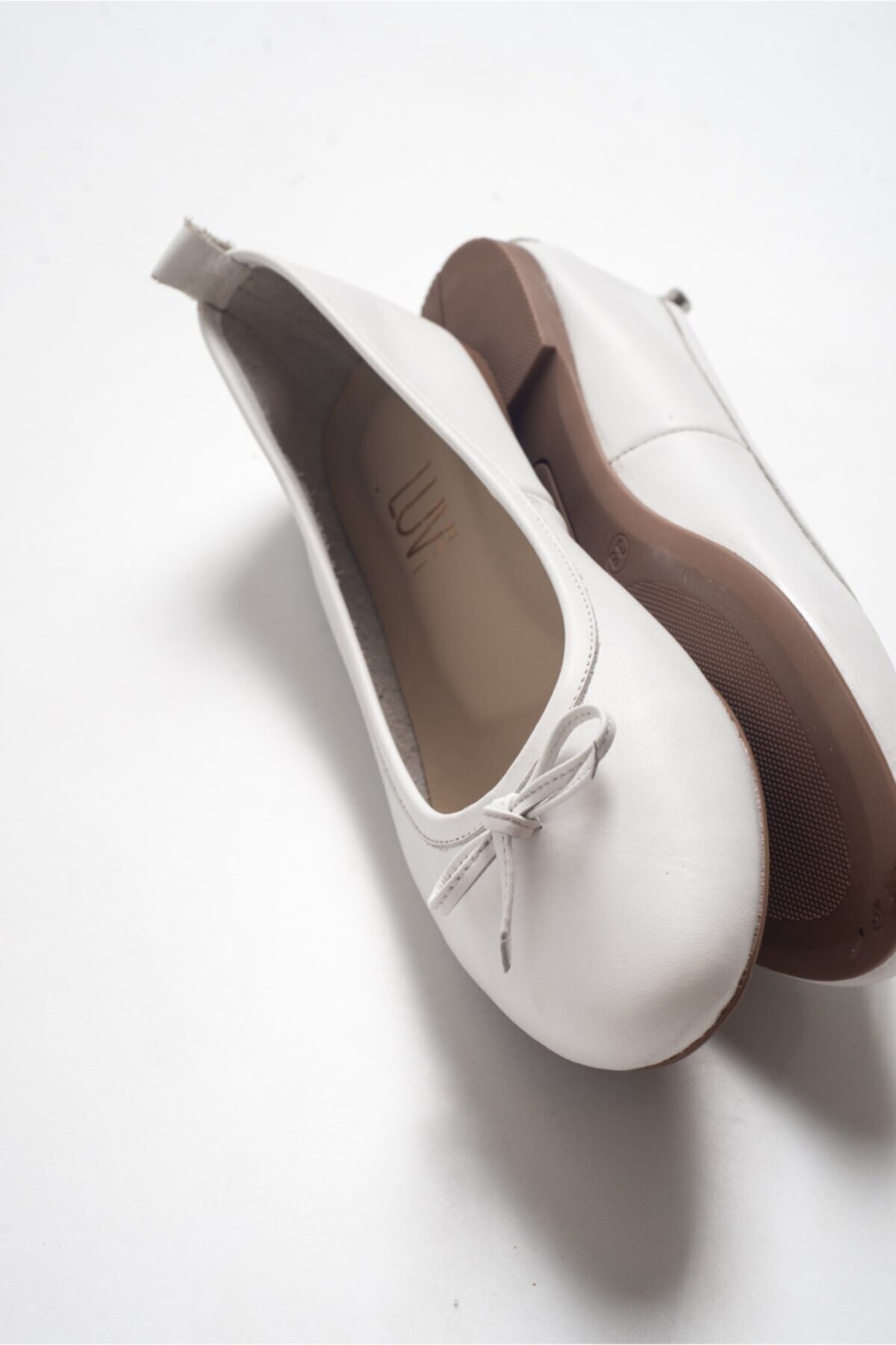 LuviShoes 01 Beyaz Cılt Kadın Babet Ayakkabı ON7222