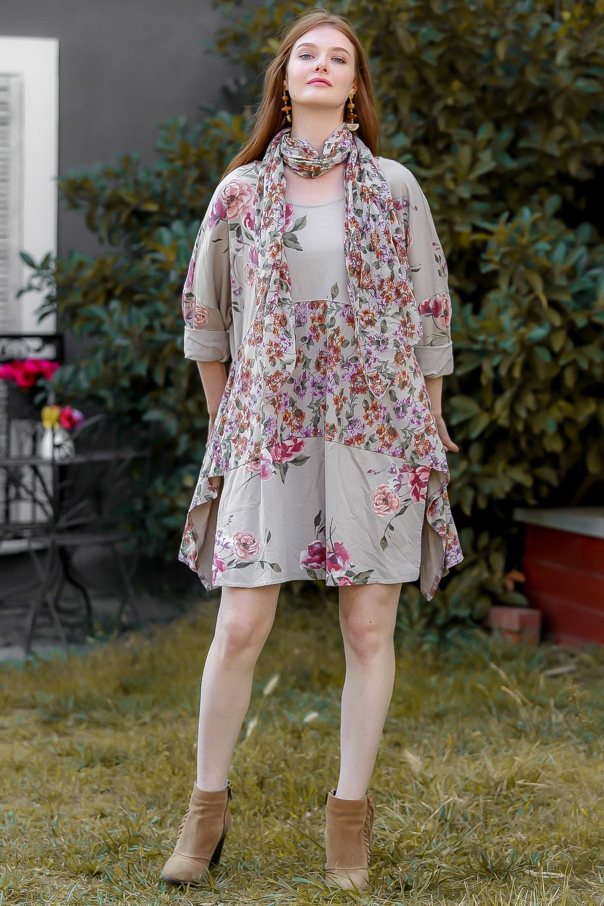 Chiccy Kleid Beige Shift FN5452
