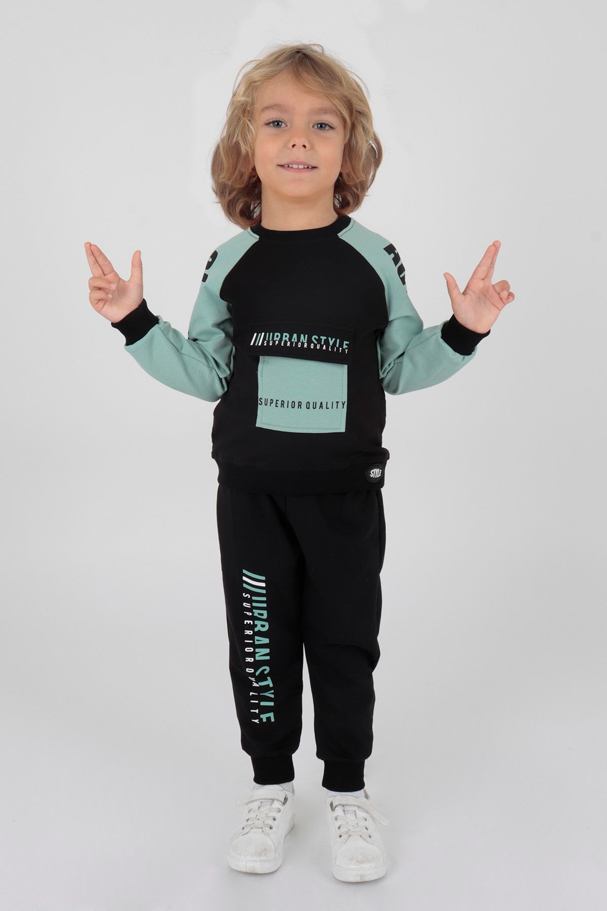 Urban tracksuits outlet