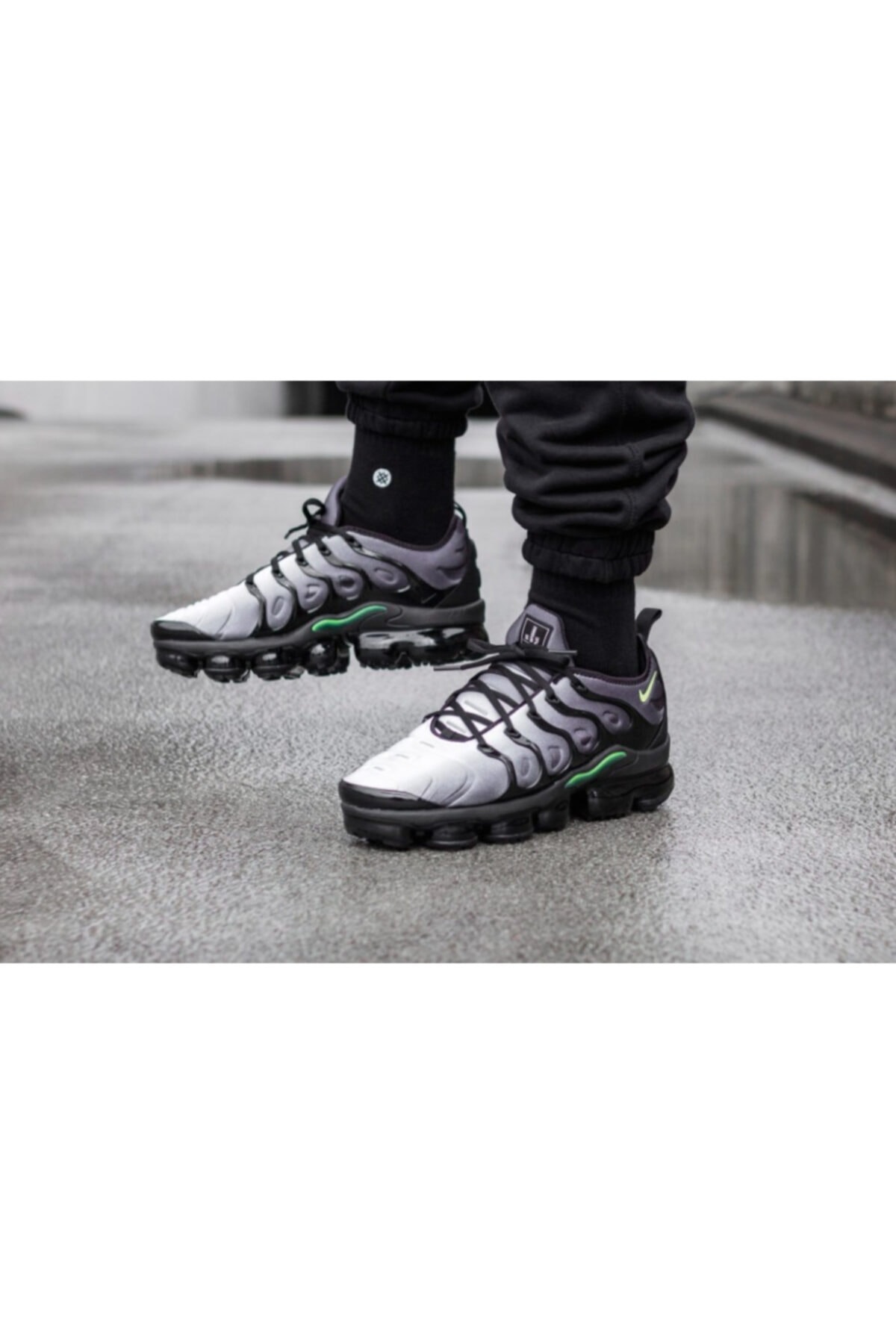 high top vapormax plus