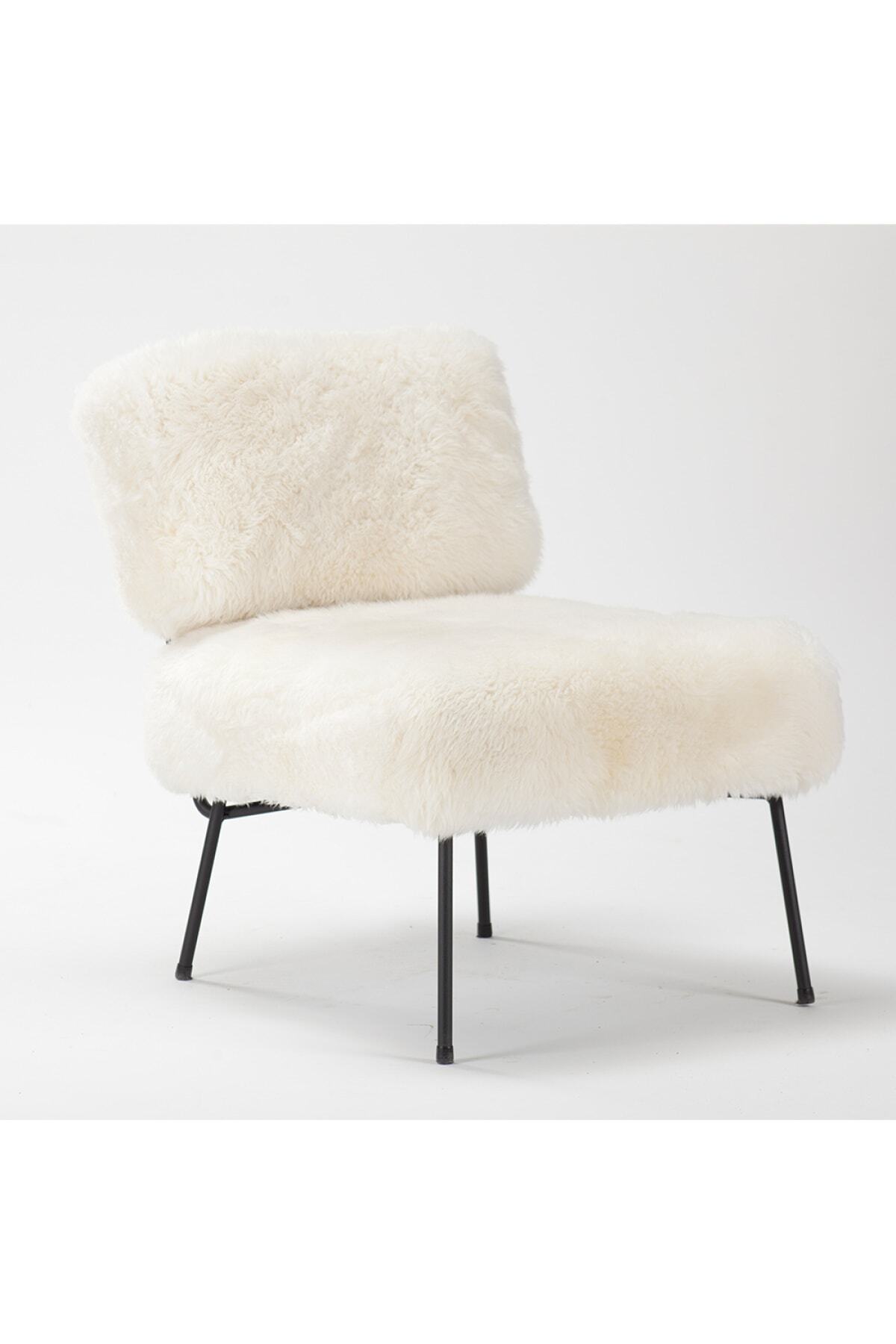 Estetik Decor Beyaz Tüylü Deri Siyah Boyalı Ayaklı Sandalye Chev H75