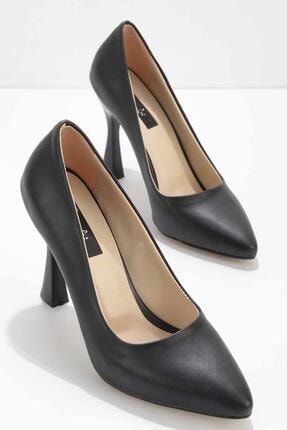 Siyah Kadın Klasik Topuklu Ayakkabı K019480011