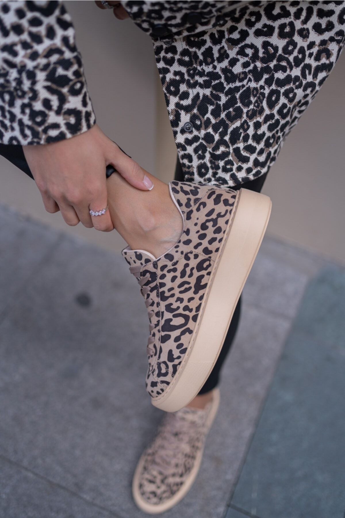 ANGELİNA JONES Angelo Kadın Leopar Gercek Deri Sneakers GU8651