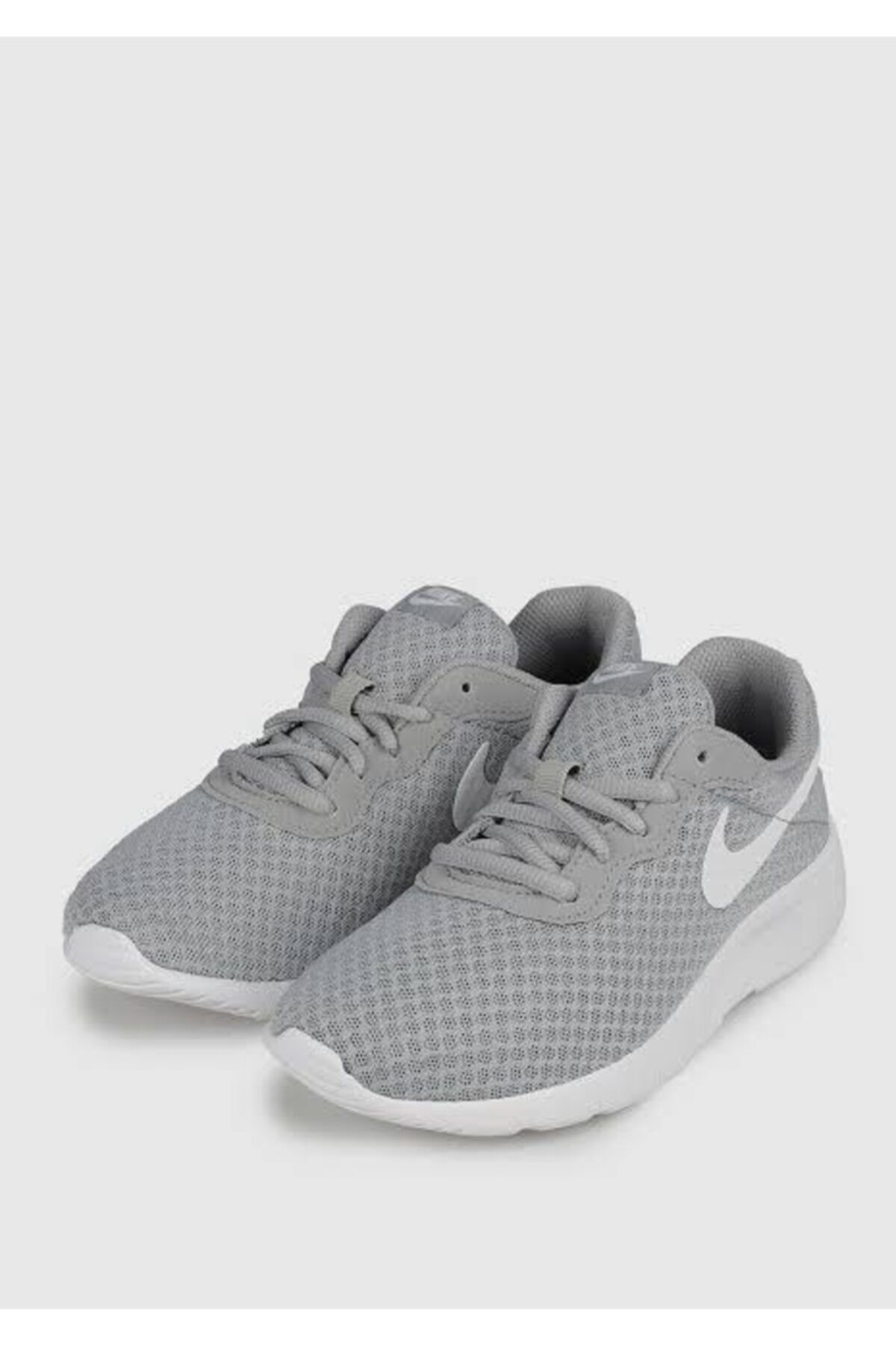 Nike tanjun youth 2025