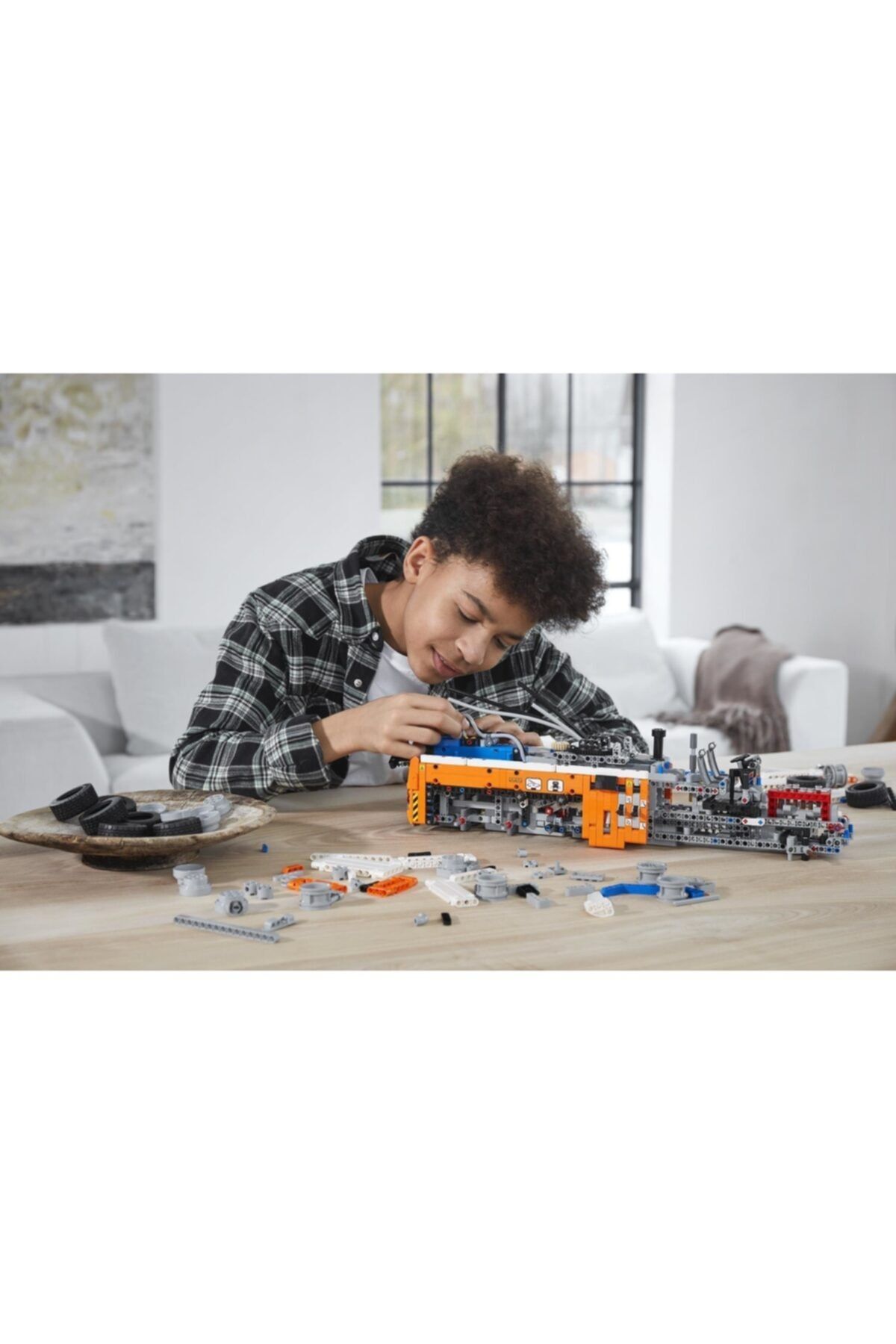LEGO-® Technic Heavy Load Tow Truck 42128 - Collectible Model Building Set (2017 Pieces) 3