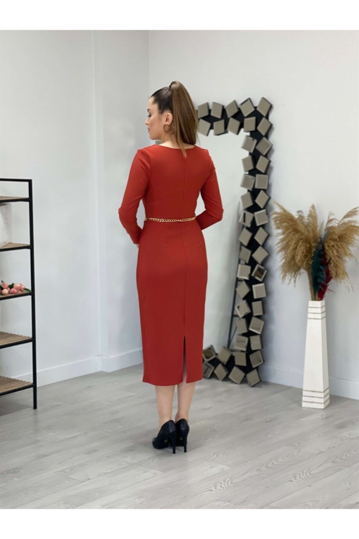 giyimmasalı-Rochie cu curea cu lanț cu guler inimă - gresie 6