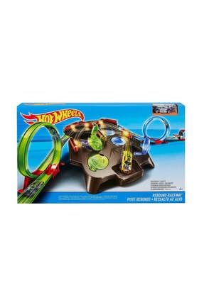 Hot Wheels Renk Degistiren Araclar Cilgin Laboratuvar Oyun Seti Trendyol