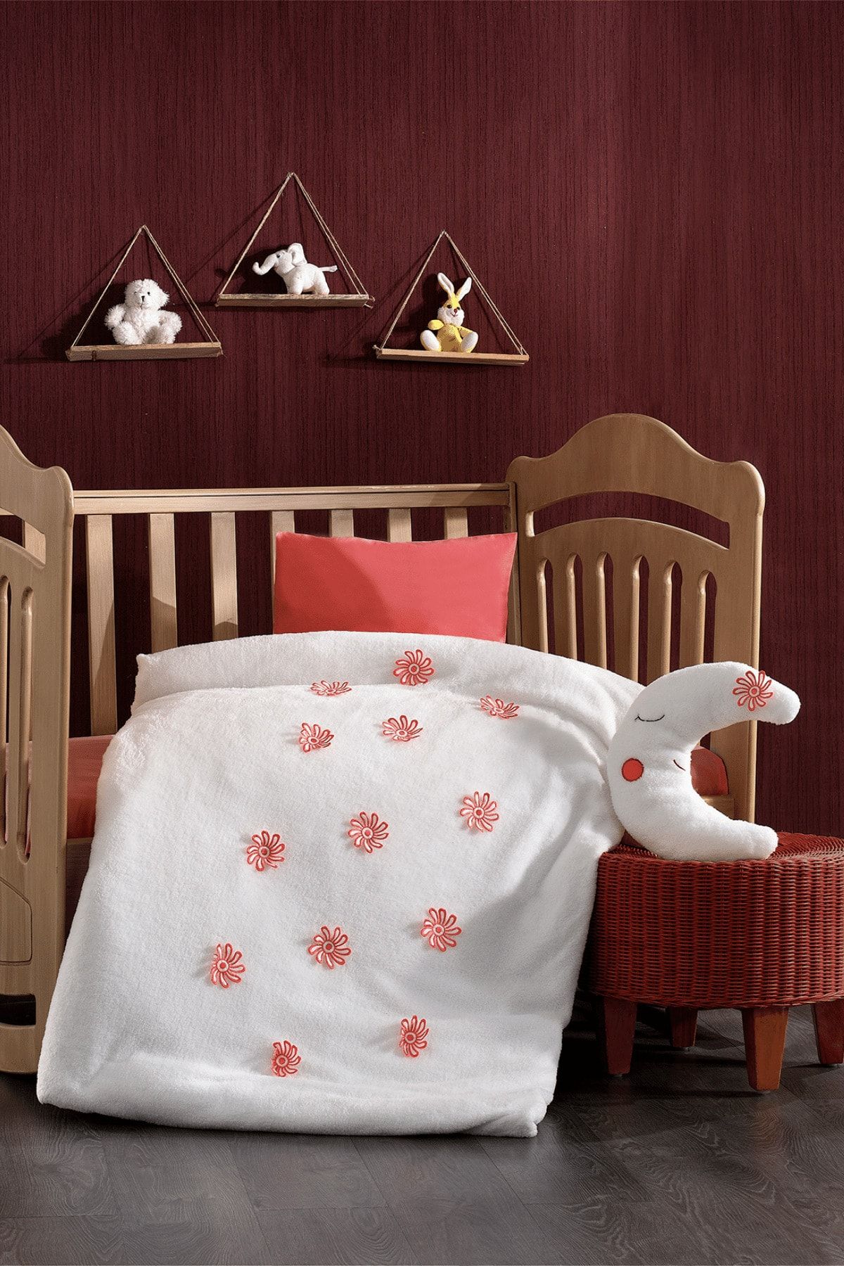 Flower store cot bedding