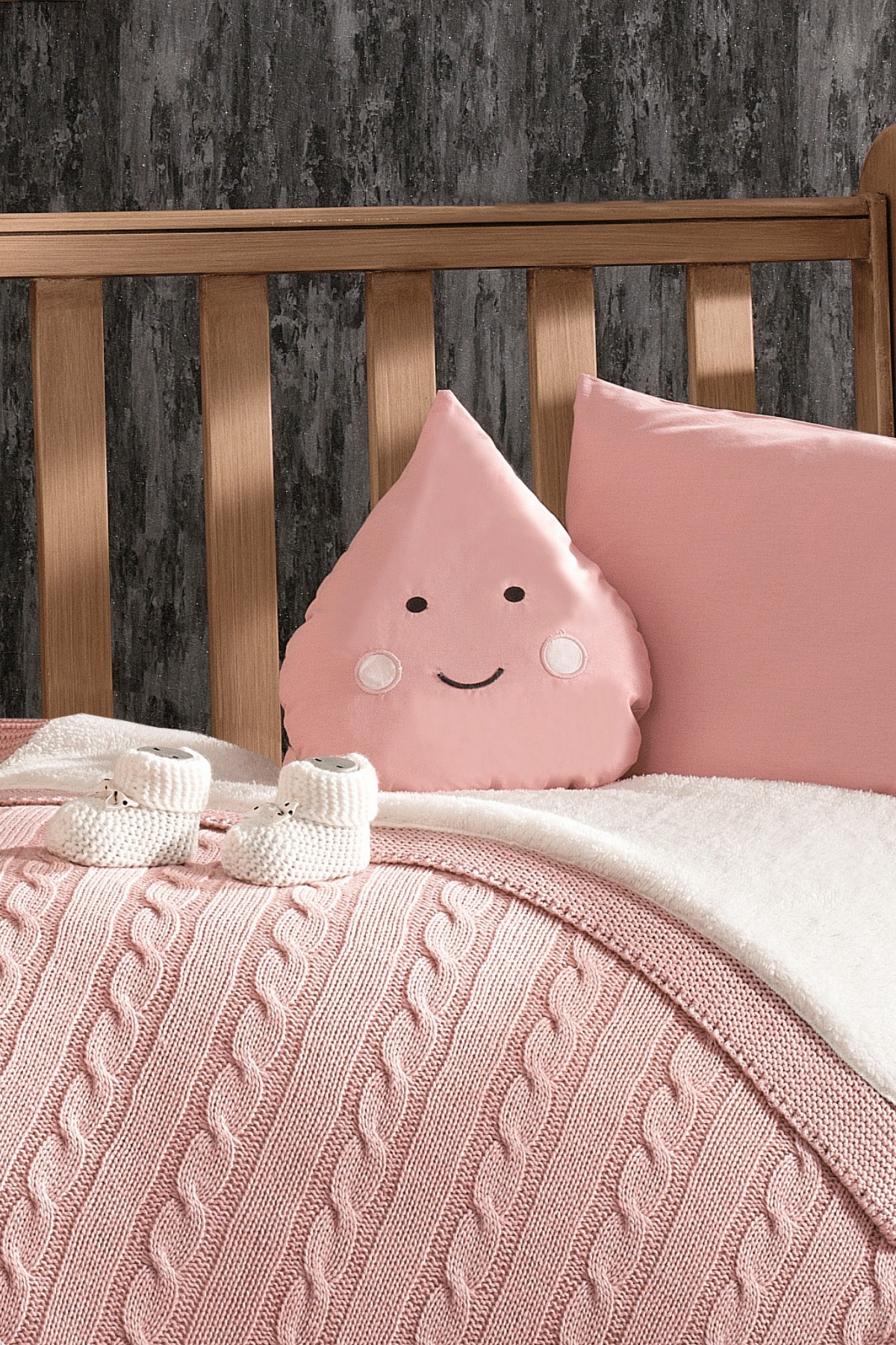 Minelya Home Collection 4 Parça Patik Hediyeli %100 Pamuk Triko Battaniyeli Ve Armut Yastıklı Lilya Pembe Bebek Uyku Seti fotoğrafı 2 (önizleme)