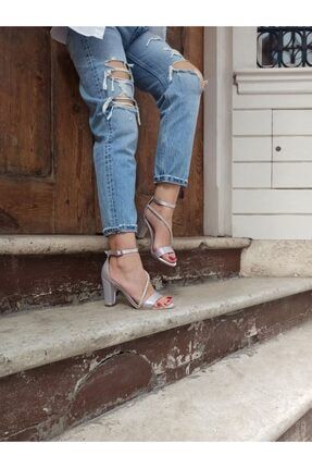 Gümüş Saten Modelli Kadın Tek Bant Ayakkabı DS-MANOLYA