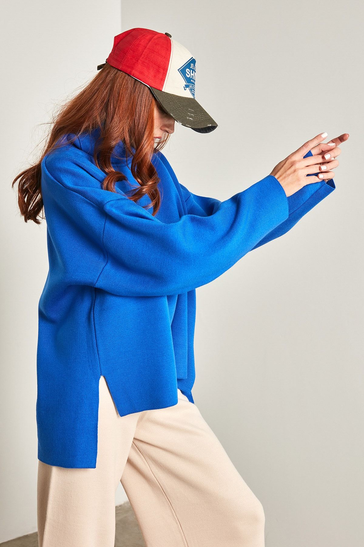 Y-London Pullover Dunkelblau Oversized