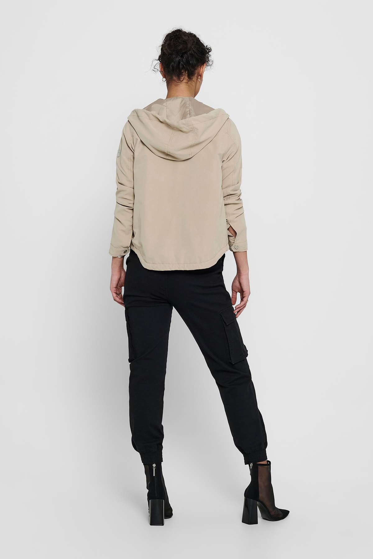 ONLY  Kapüşonlu Onlskylar Mont Bayan Mont 15218613 - Görsel 4