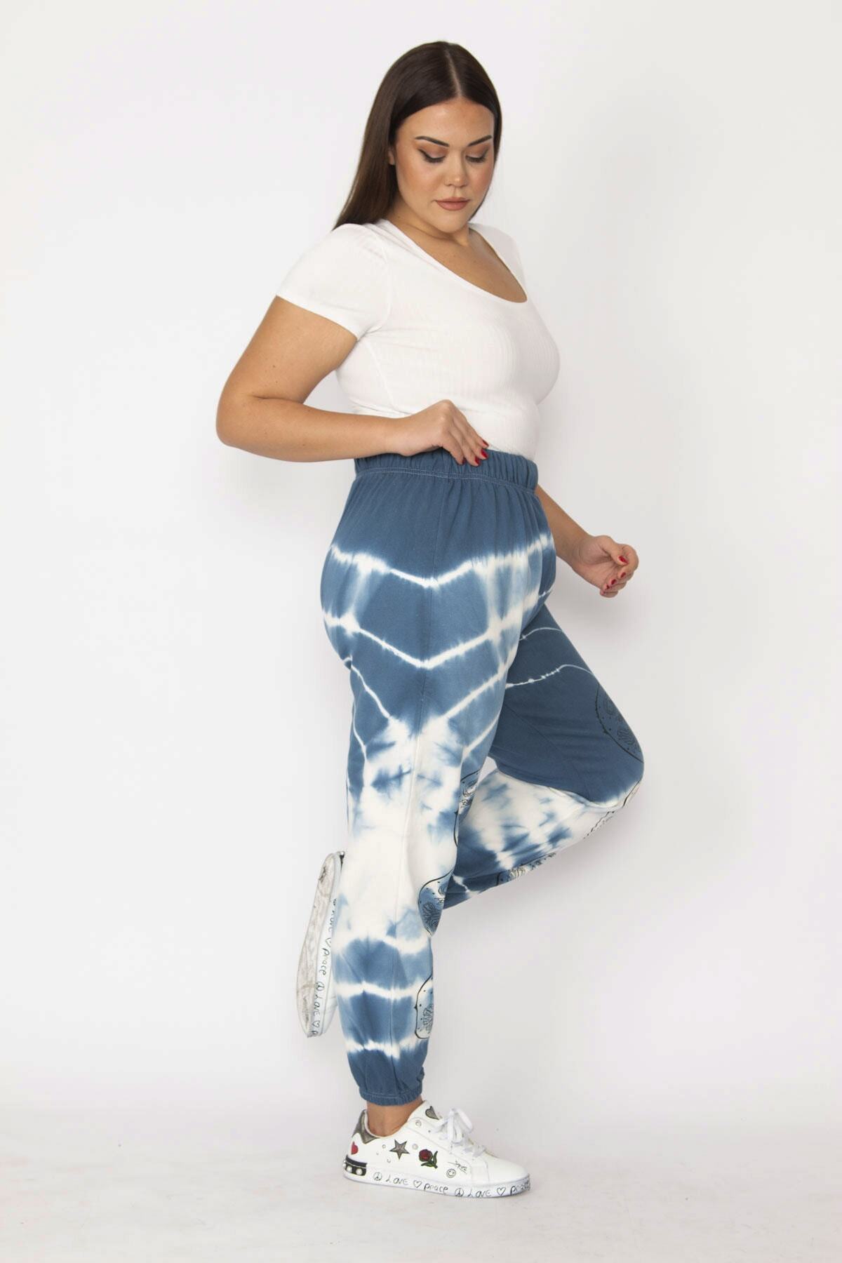 Şans-Women's Navy Blue Raised Inside 3 Thread Fabric Batik Patterned Trousers with Elastic Waist and Leg Legs 65N29150 4