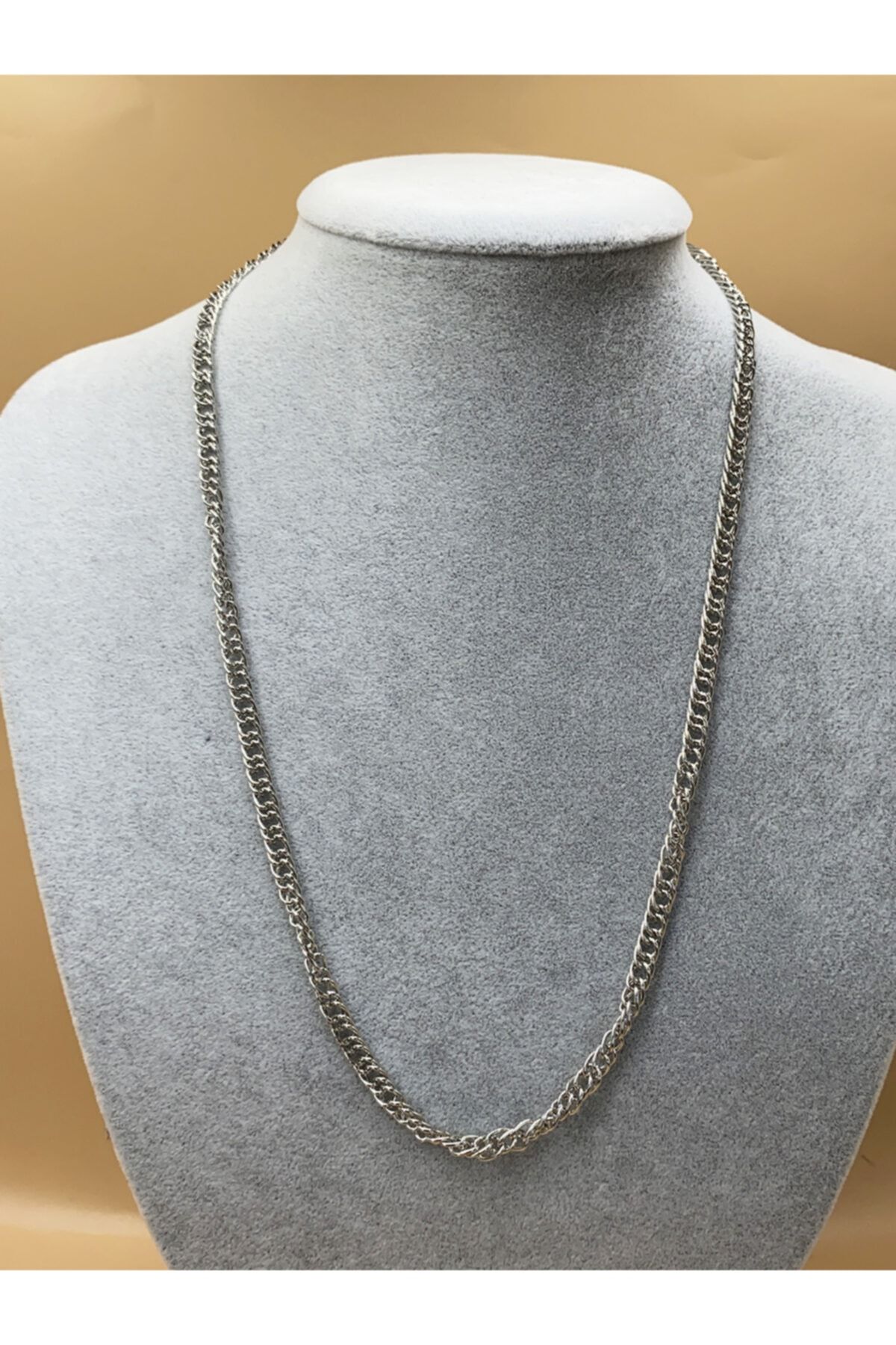 Silver colour chain store